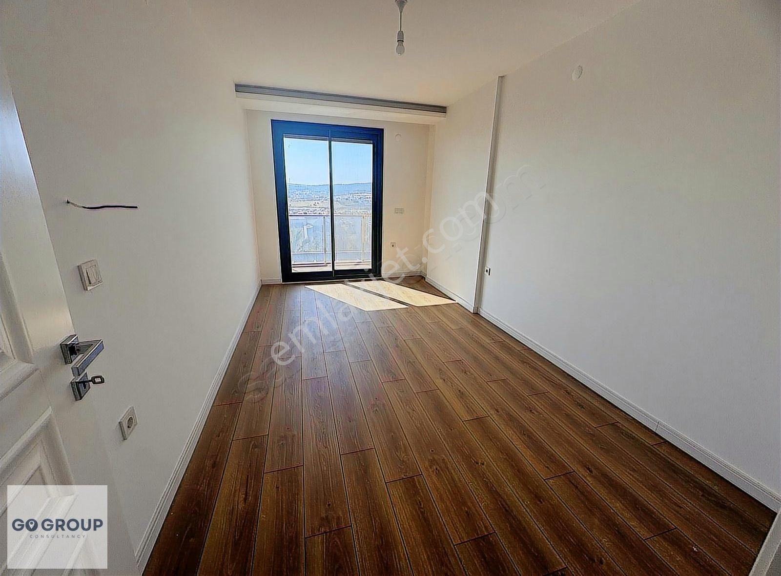 Urla Bademler Havuzlu 5+2 Müstakil Tripleks Villa - Görsel 8