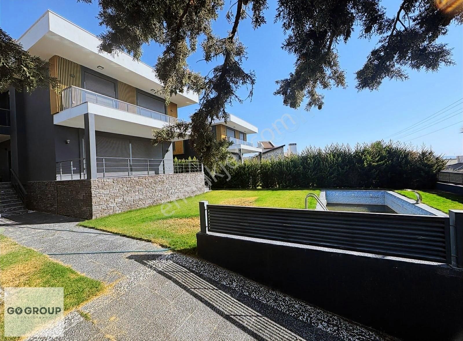 Urla Bademler Havuzlu 5+2 Müstakil Tripleks Villa - Görsel 22