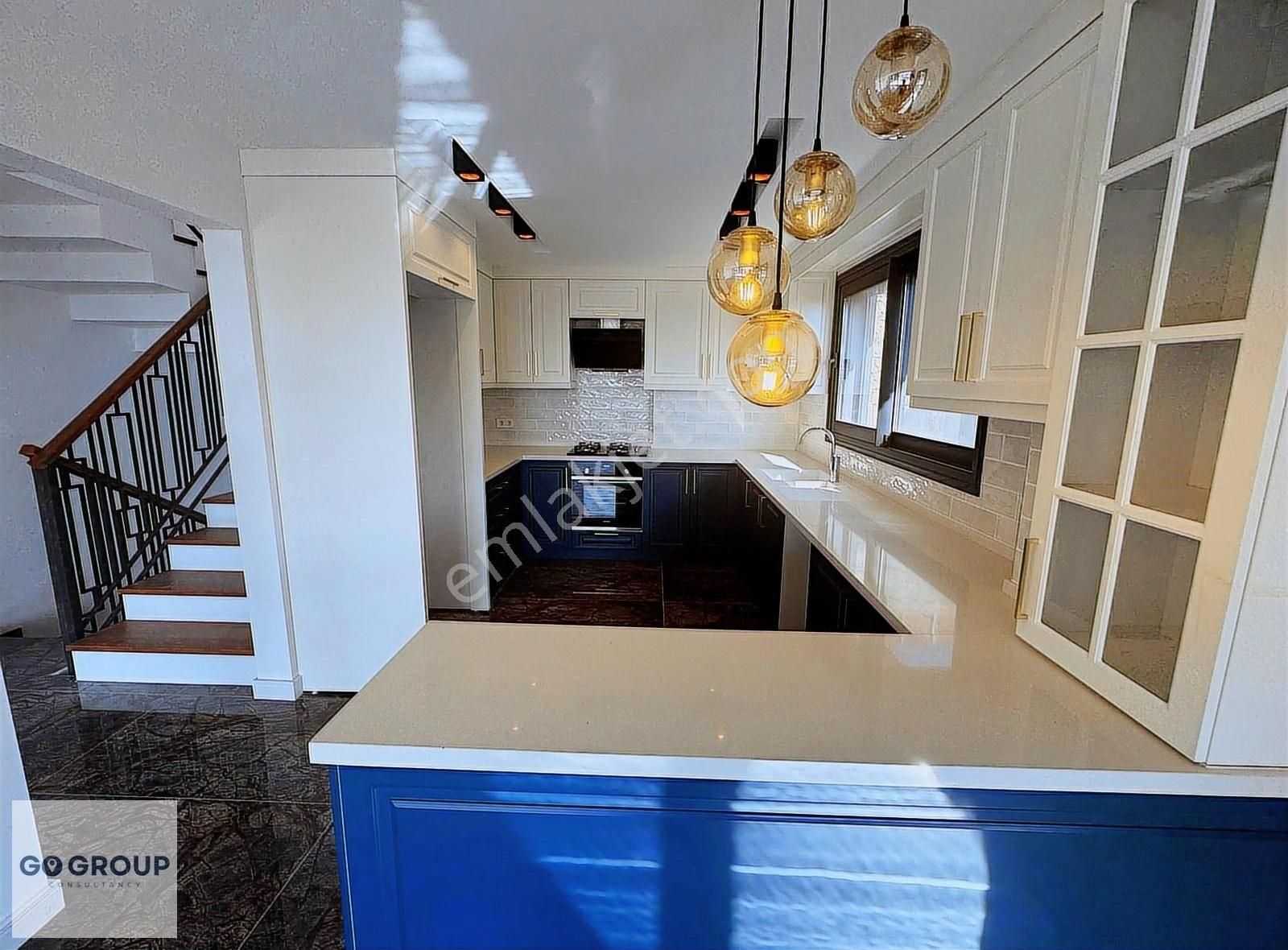 Urla Bademler Havuzlu 5+2 Müstakil Tripleks Villa - Görsel 13