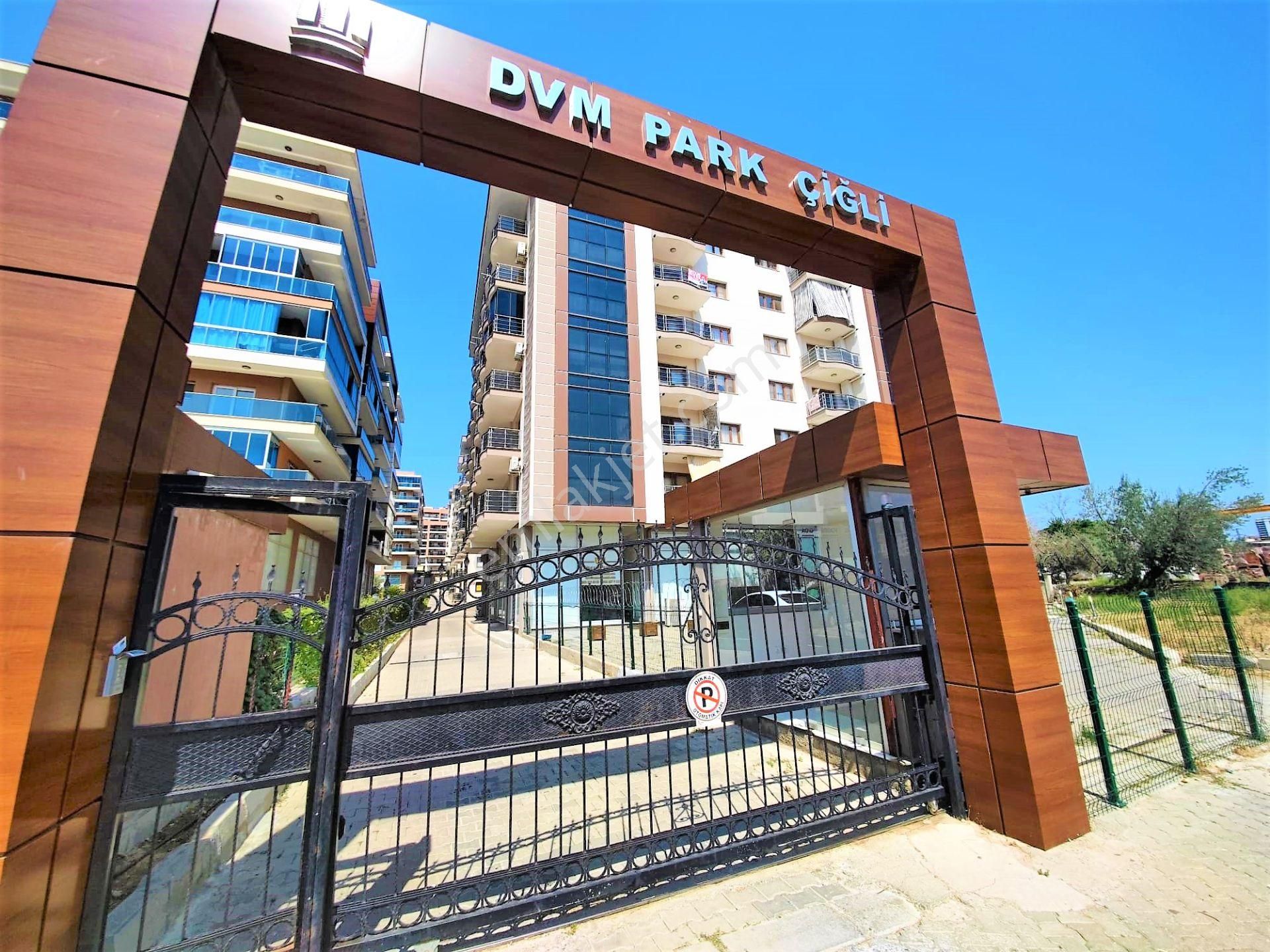 Çiğli Harmandalı Havuzlu Site İçerisinde Satılık 4+1 Geniş Daire - Görsel 2