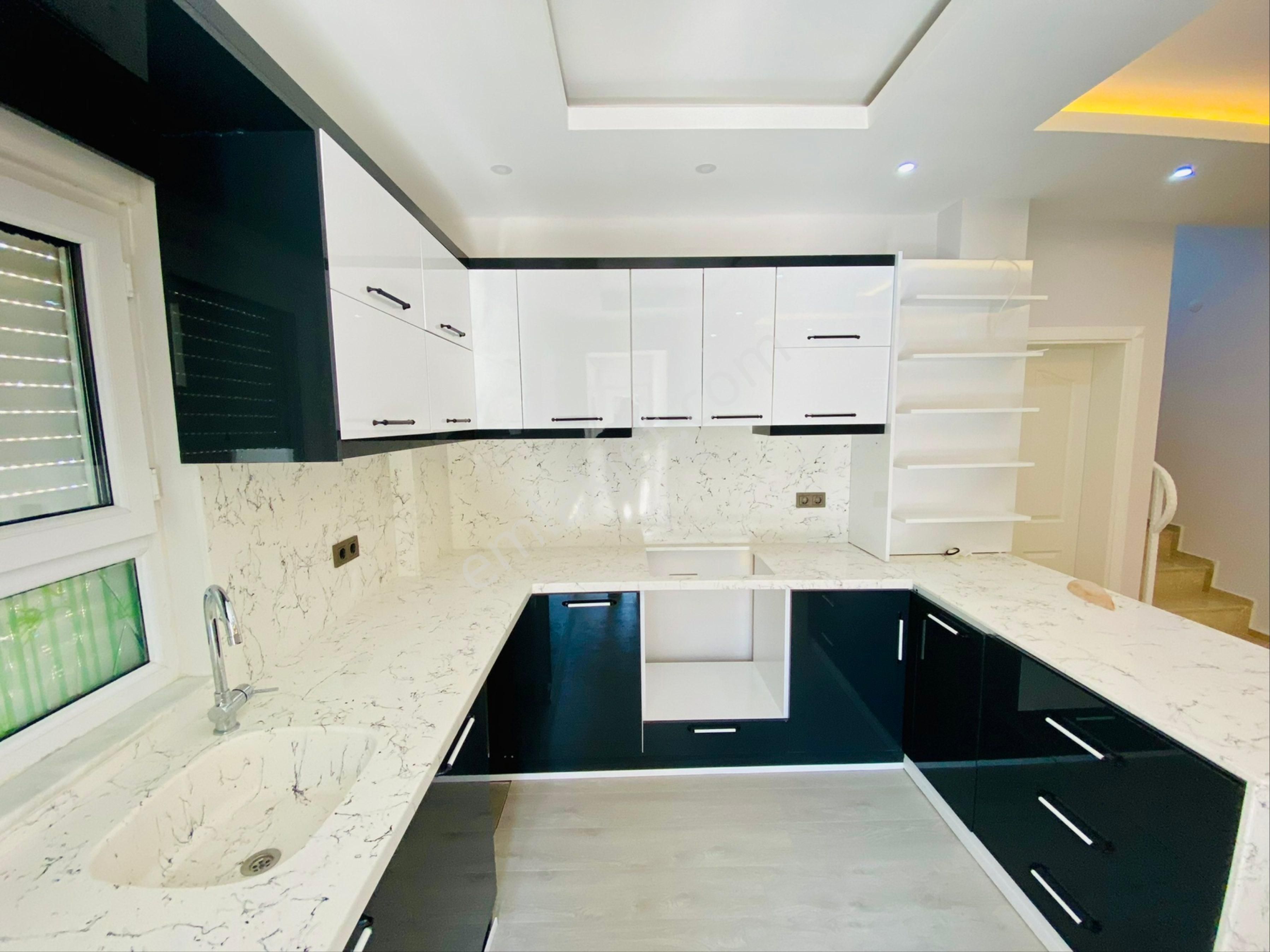 Göynükte 4+1 Tam Müstakil Tripleks Havuzlu Villa Can-iş Emlak - Görsel 14