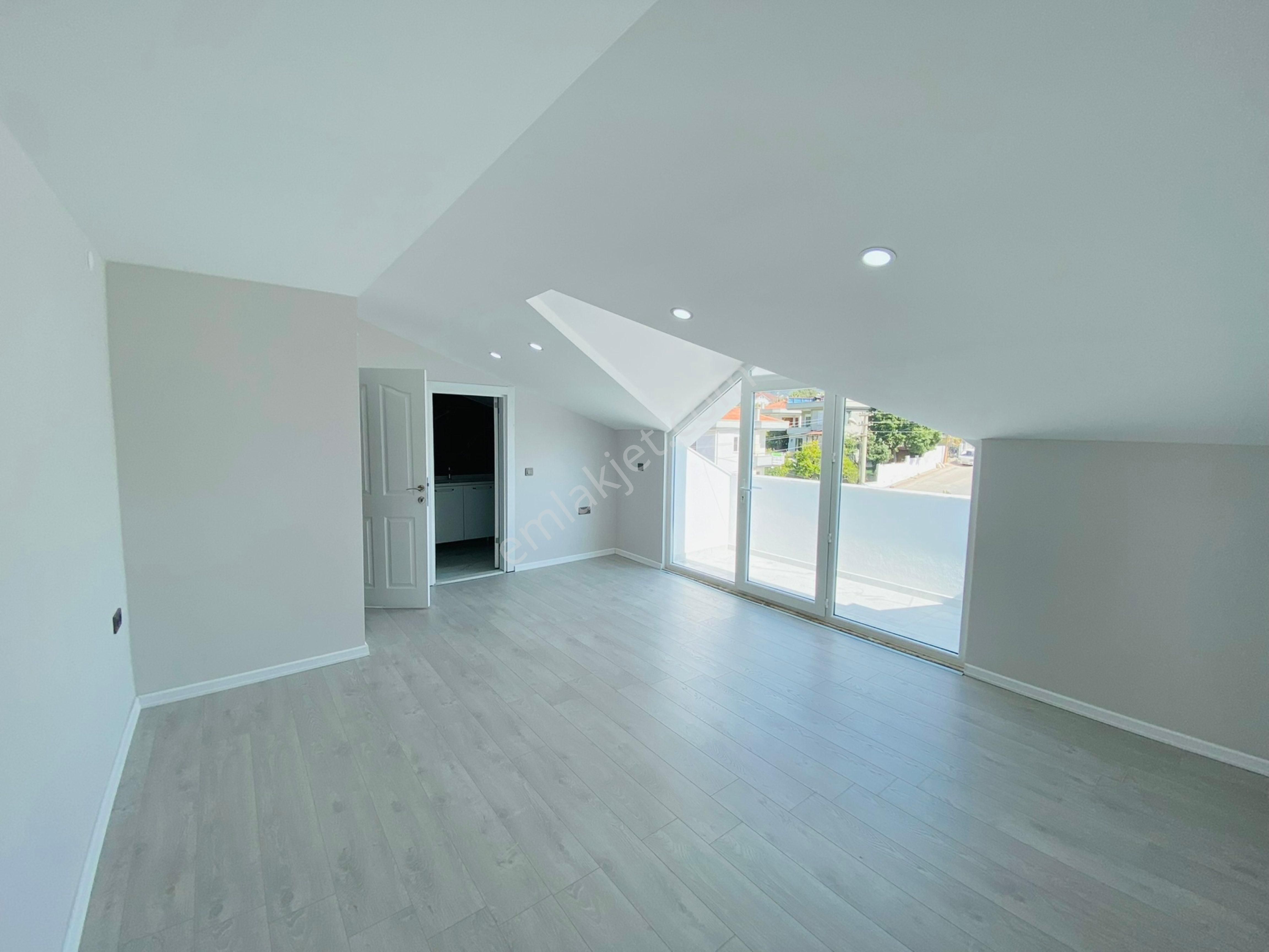 Göynükte 4+1 Tam Müstakil Tripleks Havuzlu Villa Can-iş Emlak - Görsel 27