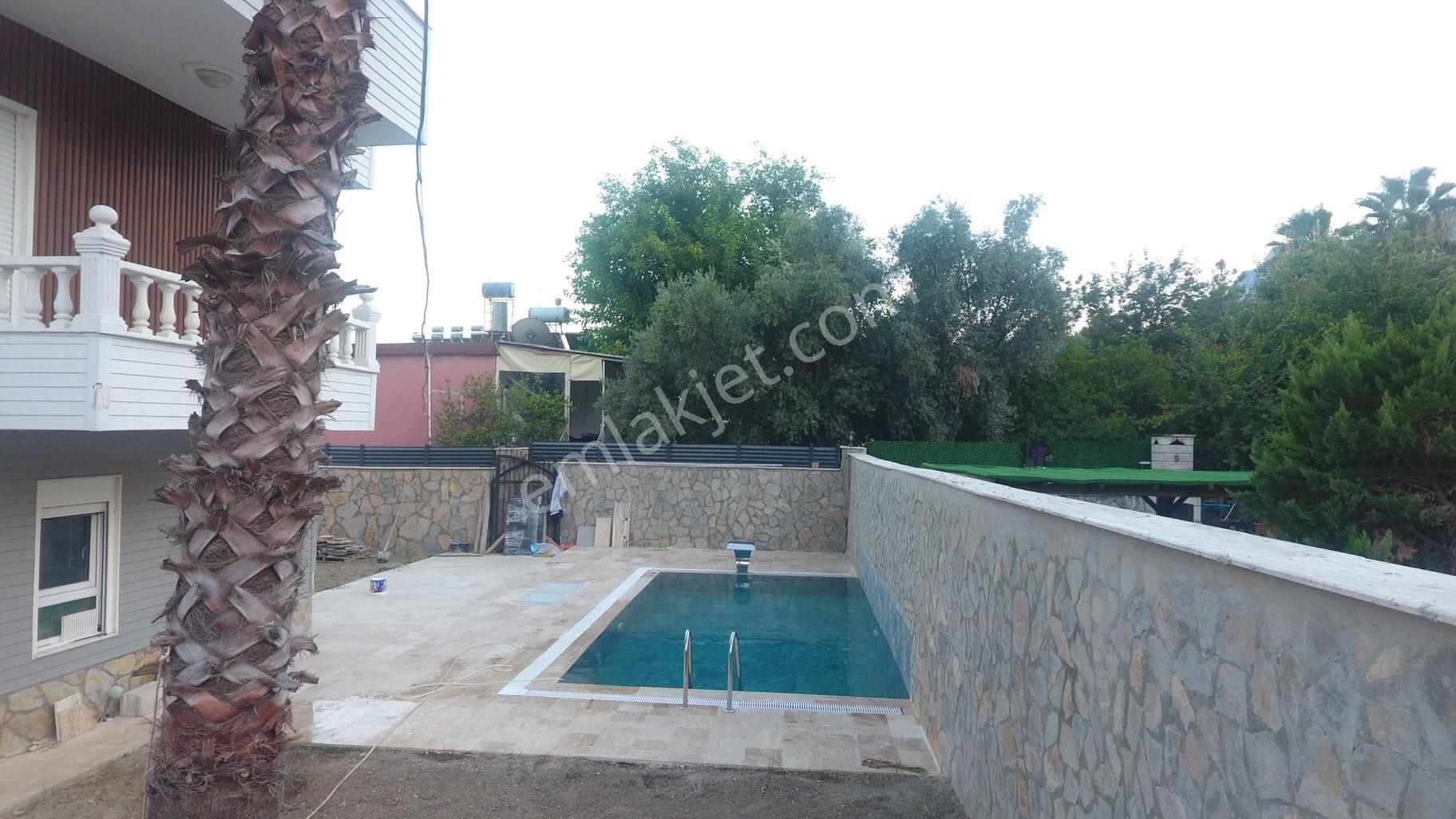 Göynükte 4+1 Tam Müstakil Tripleks Havuzlu Villa Can-iş Emlak - Görsel 8