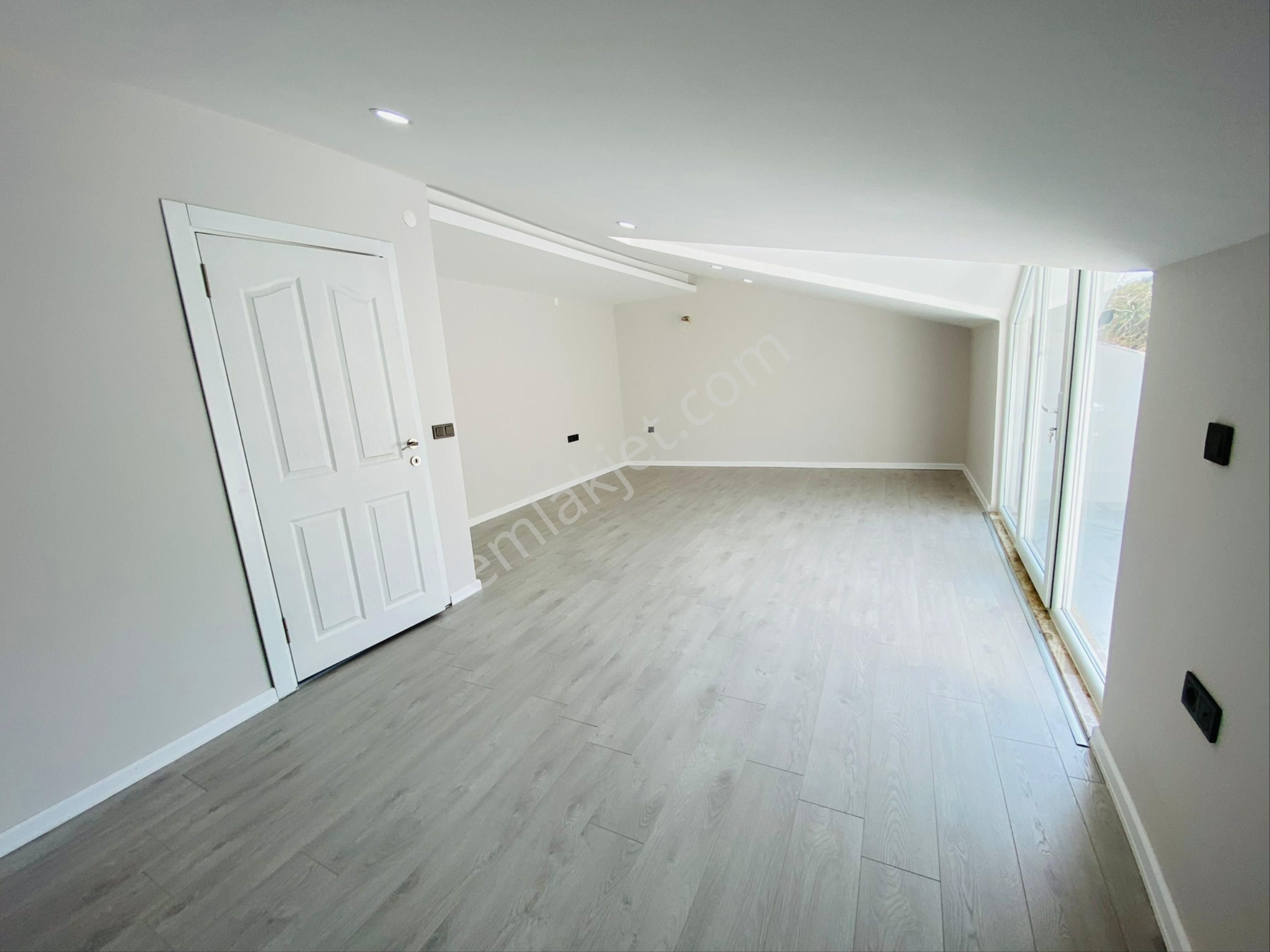 Göynükte 4+1 Tam Müstakil Tripleks Havuzlu Villa Can-iş Emlak - Görsel 30