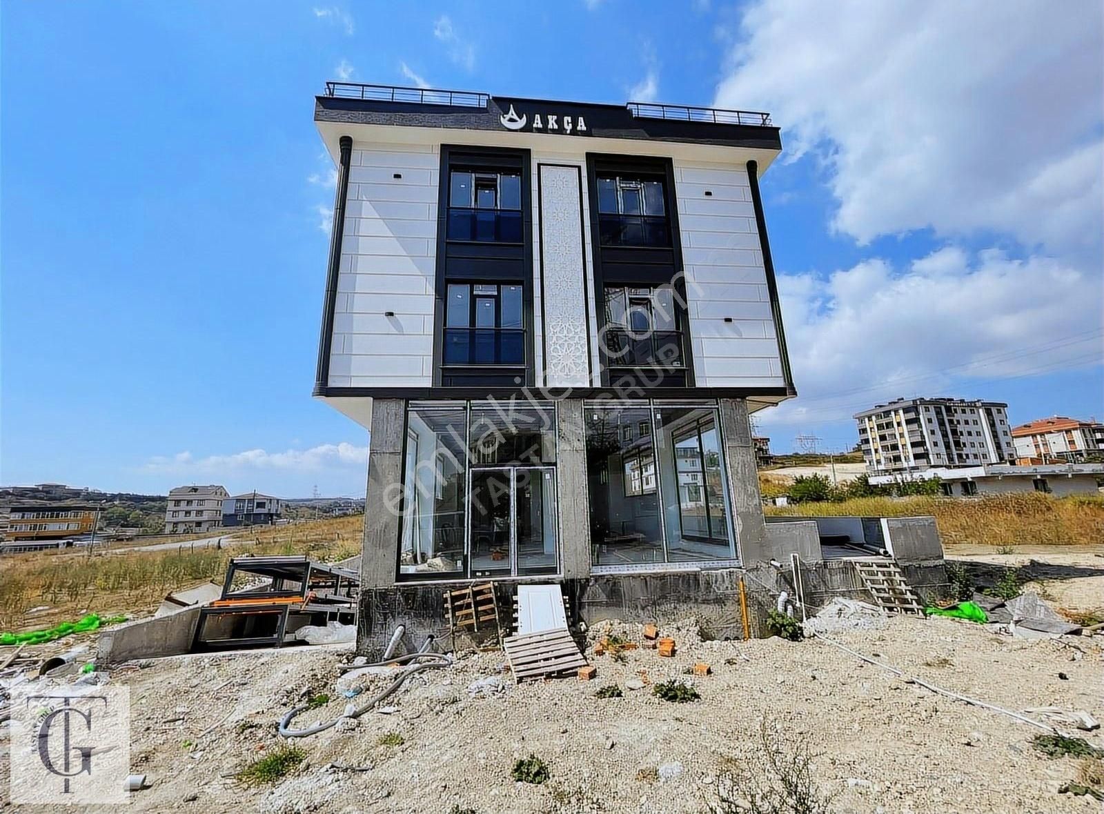 Taştan Grup'tan Hadımköy Mahallesinde 3 Katlı Kiralık Dükkan - Görsel 8