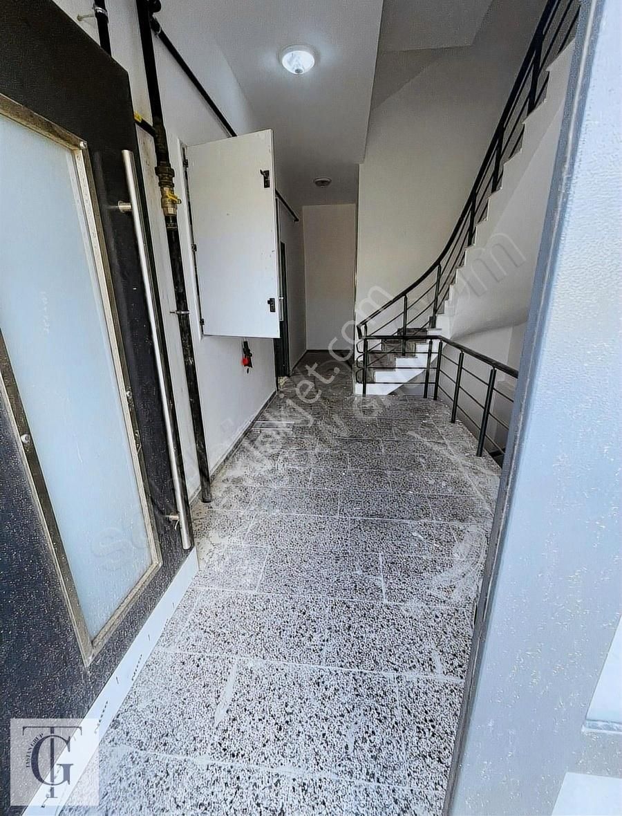 Taştan Grup'tan Hadımköy Mahallesinde 3 Katlı Kiralık Dükkan - Görsel 15