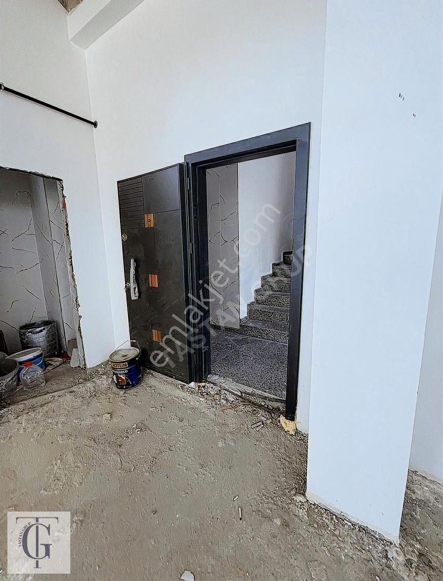 Taştan Grup'tan Hadımköy Mahallesinde 3 Katlı Kiralık Dükkan - Görsel 13