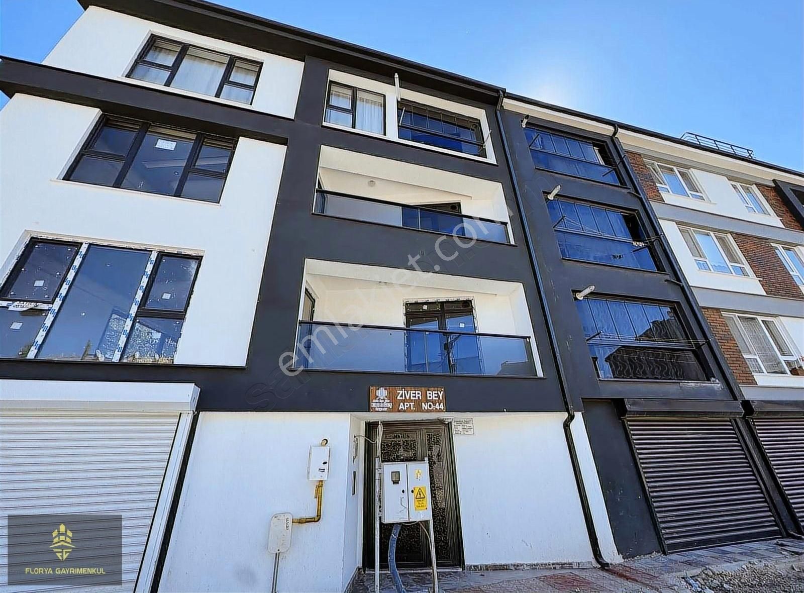 Emniyet Müdürlüğü Yakını Sıfır Ebeveyn Banyolu Geniş 3+1