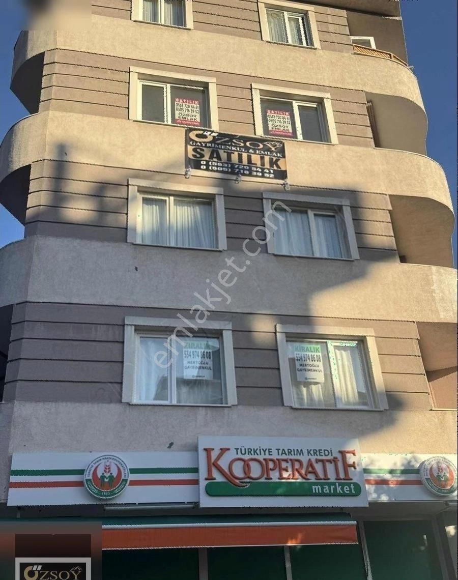 Çayırova Uğurmumcu Cadesin'de Asansörlü Arakat Daire - Görsel 3