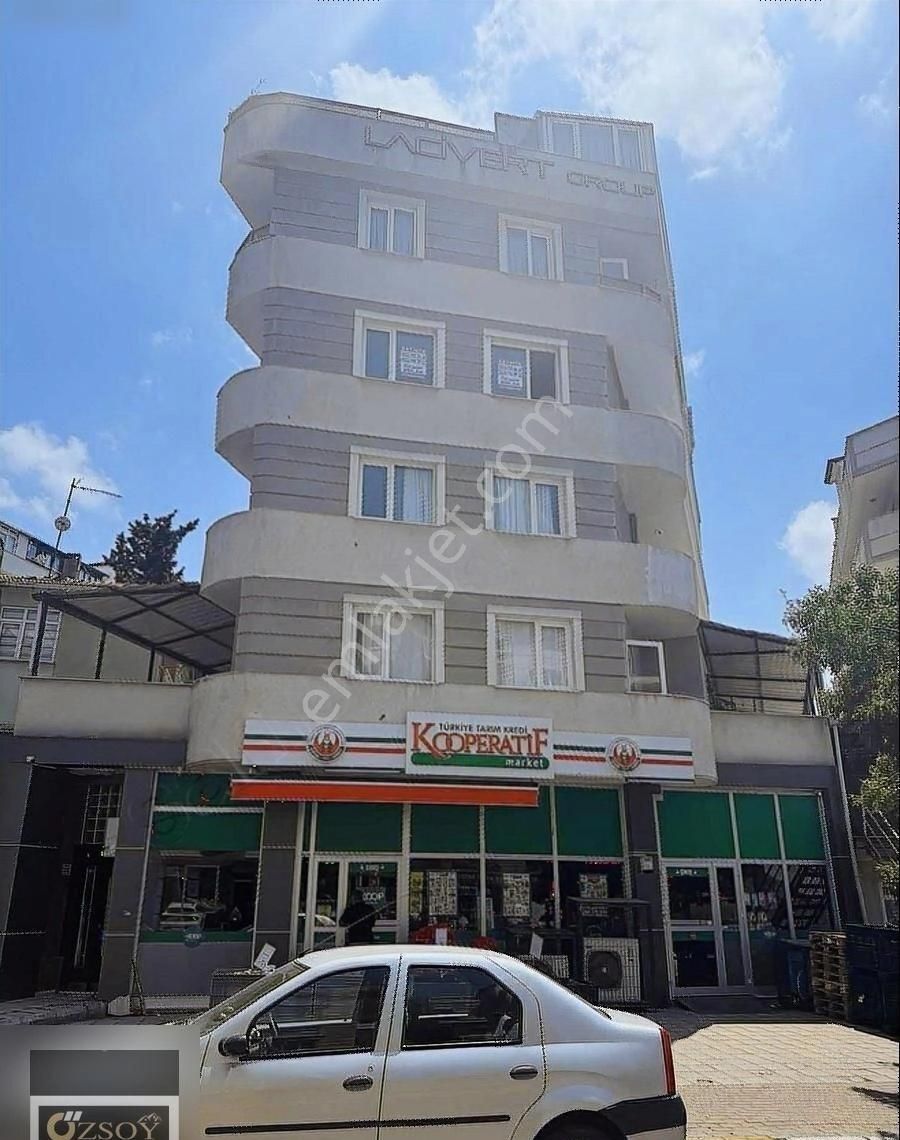 Çayırova Uğurmumcu Cadesin'de Asansörlü Arakat Daire - Görsel 15