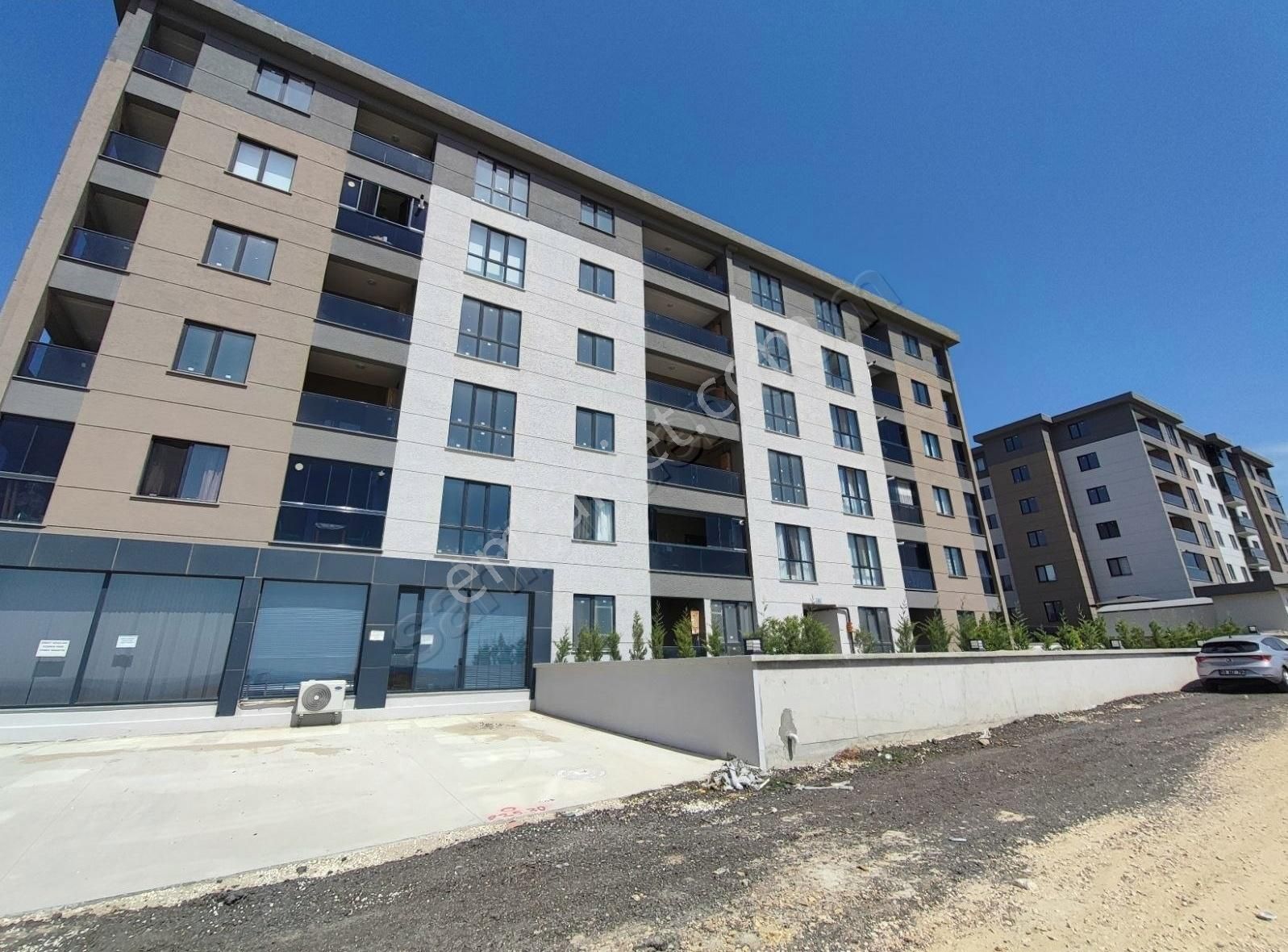 Tekirdağ Çerkezköy İstasyon Mah. Tepe Mevkinde 2+1 Sıfır Daire - Görsel 14
