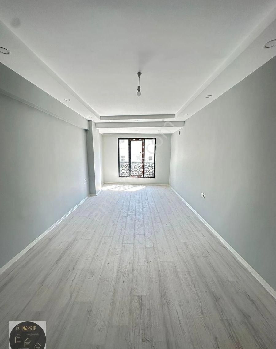 Tranavaya 2 Dakika Çarşamba Pazarına Paralel