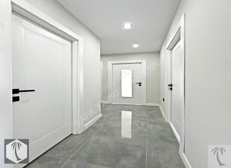 Beylikdüzü Kavaklı Da Kapalı Otoparklı Güvenlikli Sitede 2+1