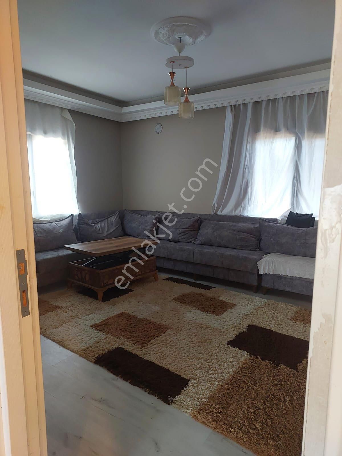 Çatalca İzzettinde 1.054 M2 Arsalı 6 Yıllık Meyve Ağaçları Olan Müstakil Ev - Görsel 14