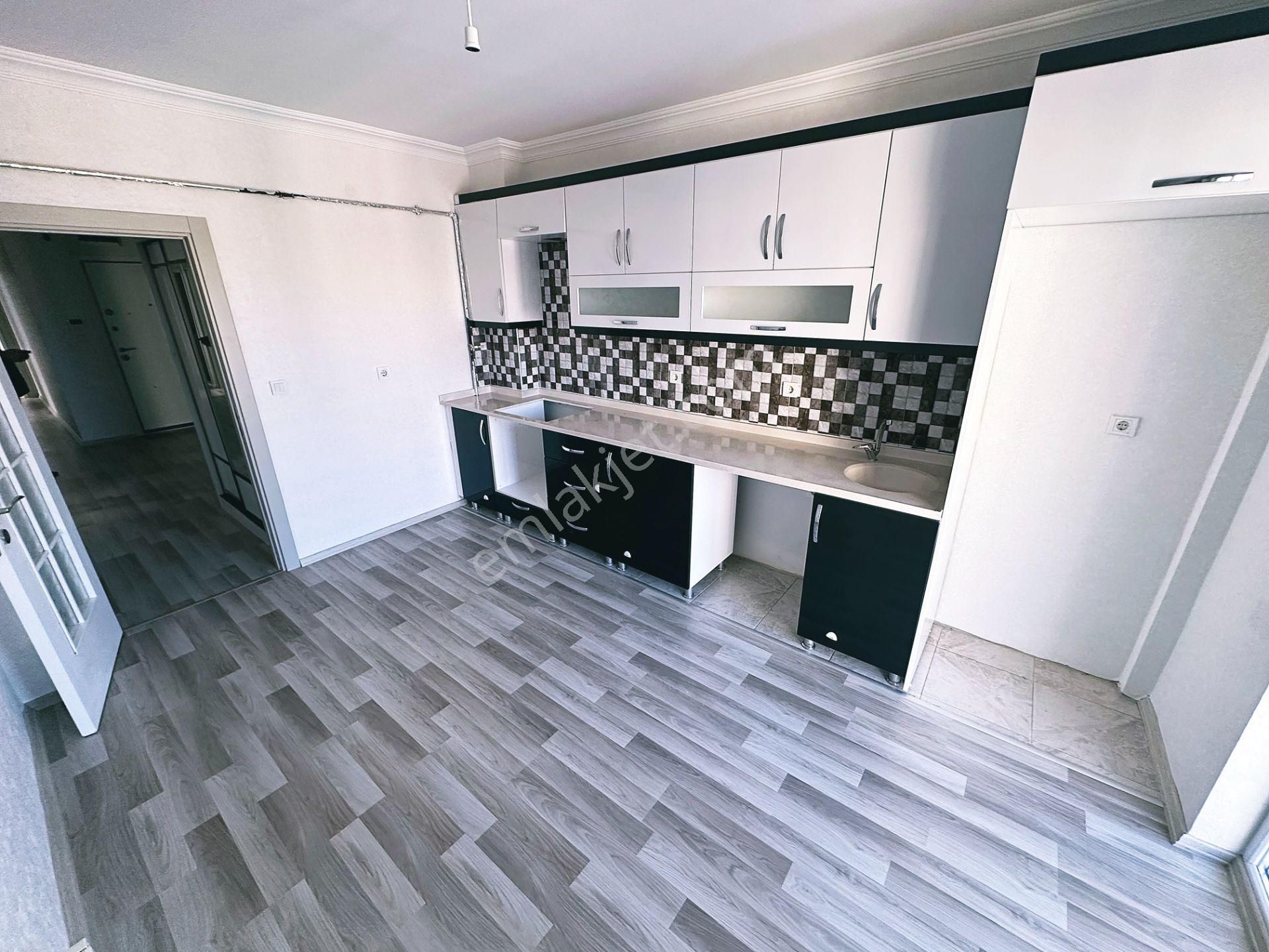 Cihandan Yükseltepe Murat Çobanoğlu Cadde Yakın Satlık 3+1 Daire - Görsel 3