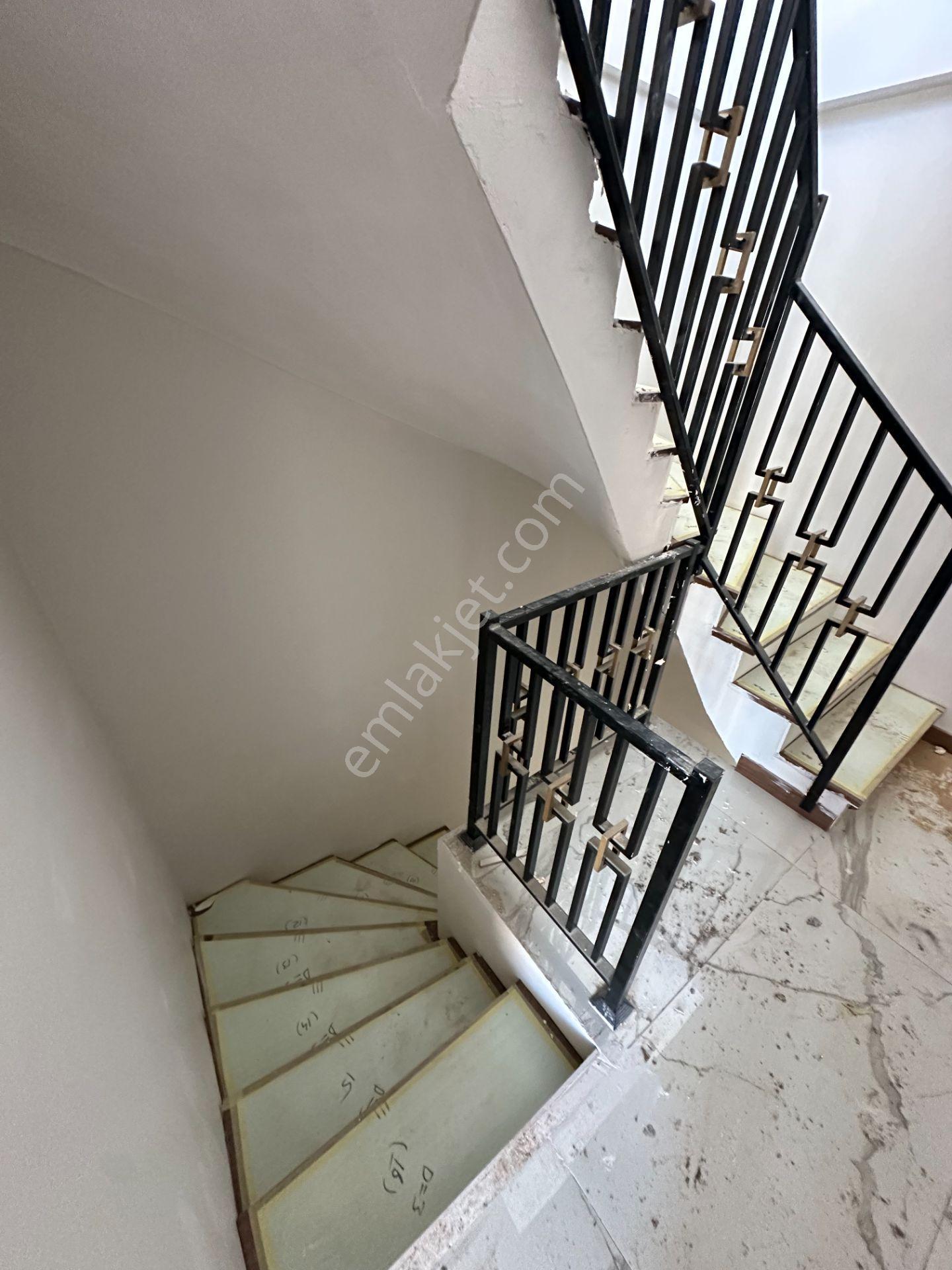 Mert Uçar'dan Satılık Yeni Şakran Da Havuzlu Sitede Sıfır 3+1 - Görsel 24