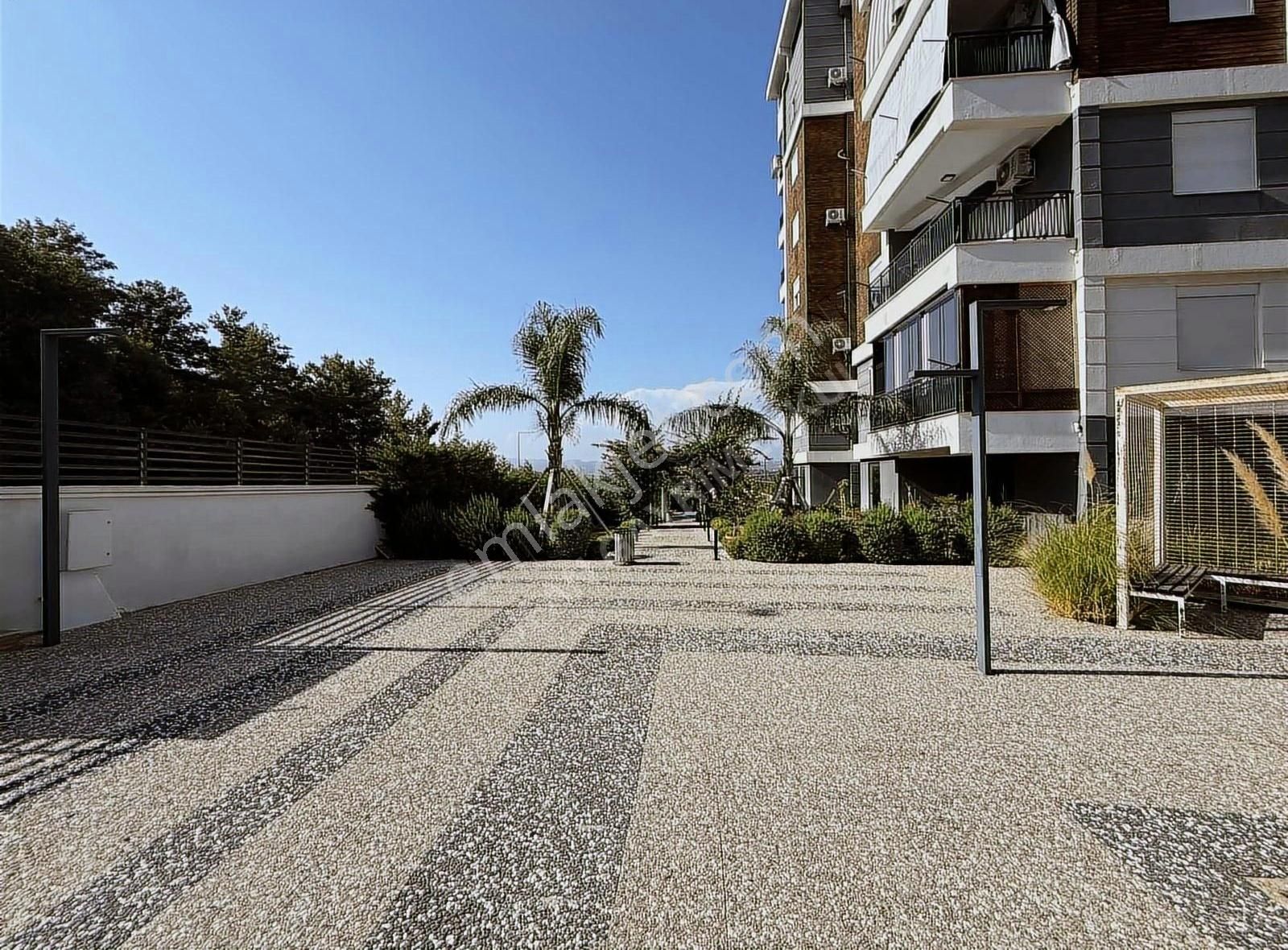 Manavgat Sarılarda Site İçerisinde Sıfır Ultralüks 4+1 Dubleks