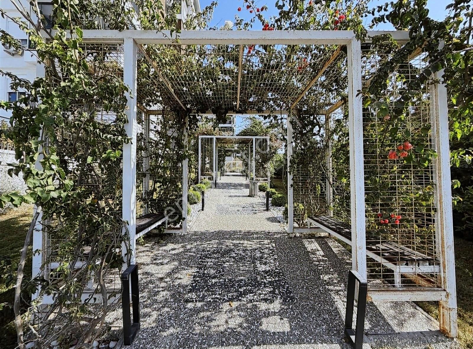 Manavgat Sarılarda Site İçerisinde Sıfır Ultralüks 4+1 Dubleks - Görsel 2