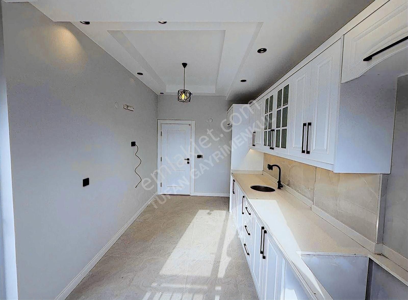 Sarılarda Sıfır Ultralüks 2+1 Daire