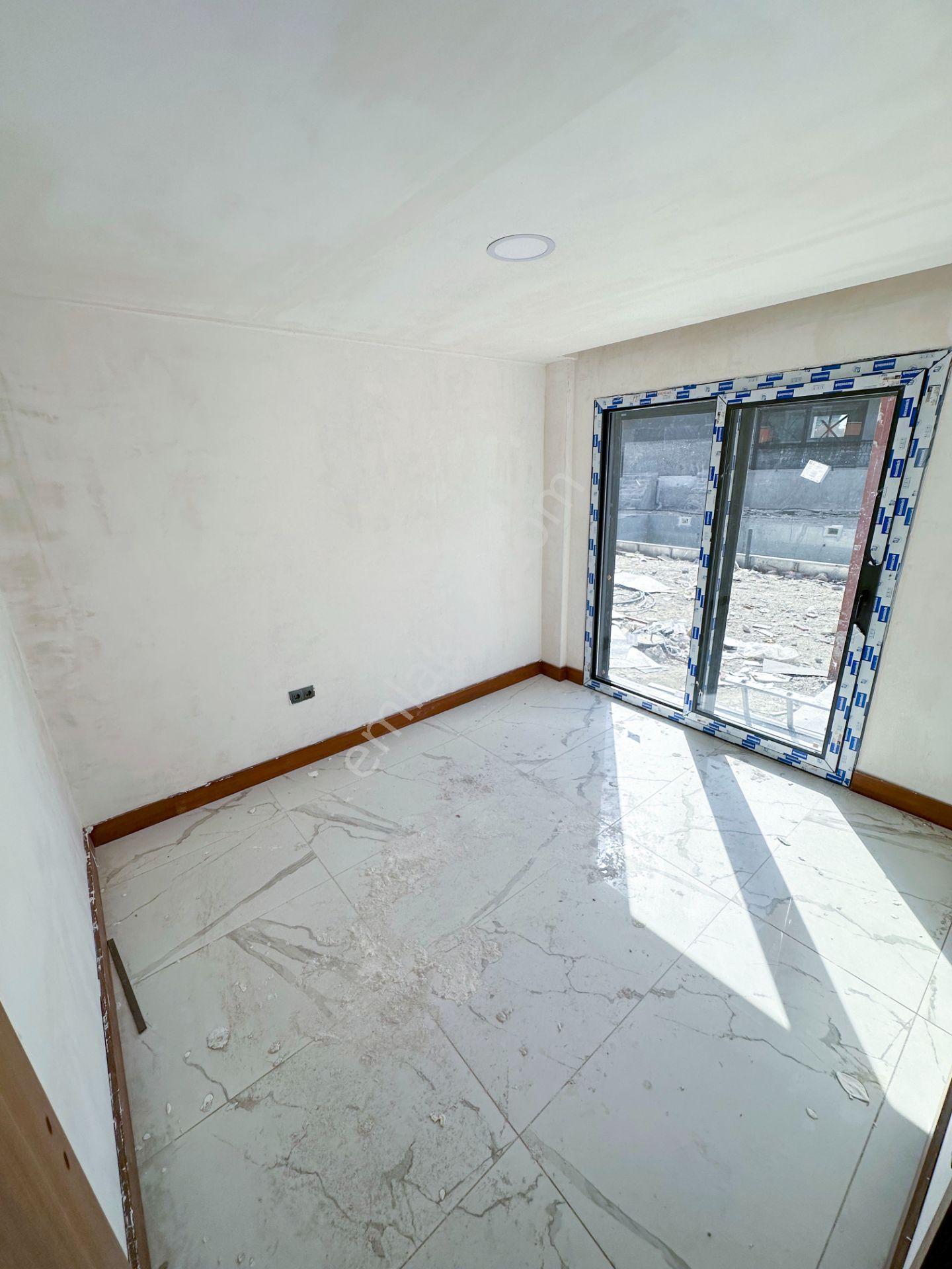 Mert Uçar'dan Satılık Yeni Şakran Havuzlu Site De 2+1 Bahçe Katı - Görsel 18