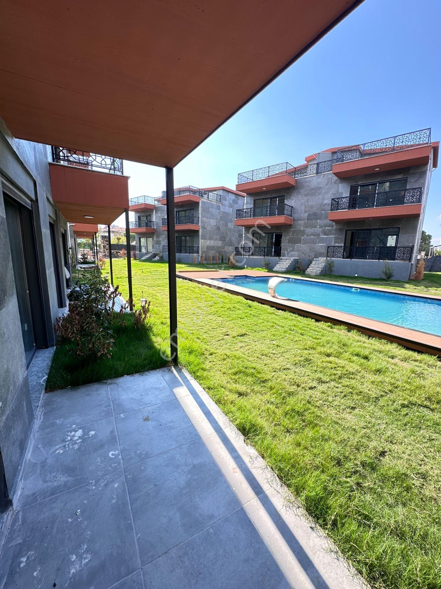 Mert Uçar'dan Satılık Yeni Şakran Havuzlu Site De 2+1 Bahçe Katı - Görsel 7