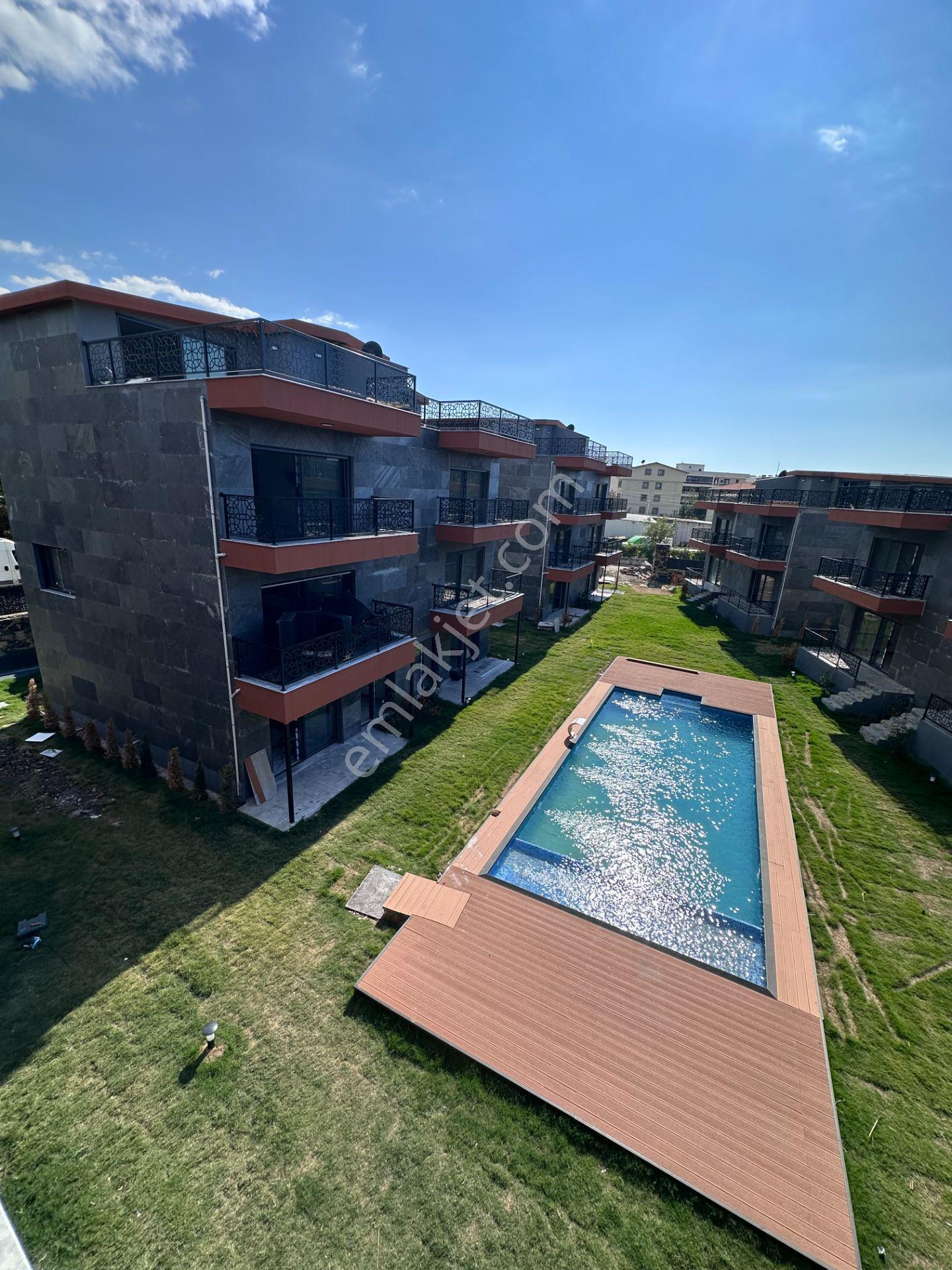 Mert Uçar'dan Satılık Yeni Şakran Havuzlu Site De 2+1 Bahçe Katı - Görsel 3