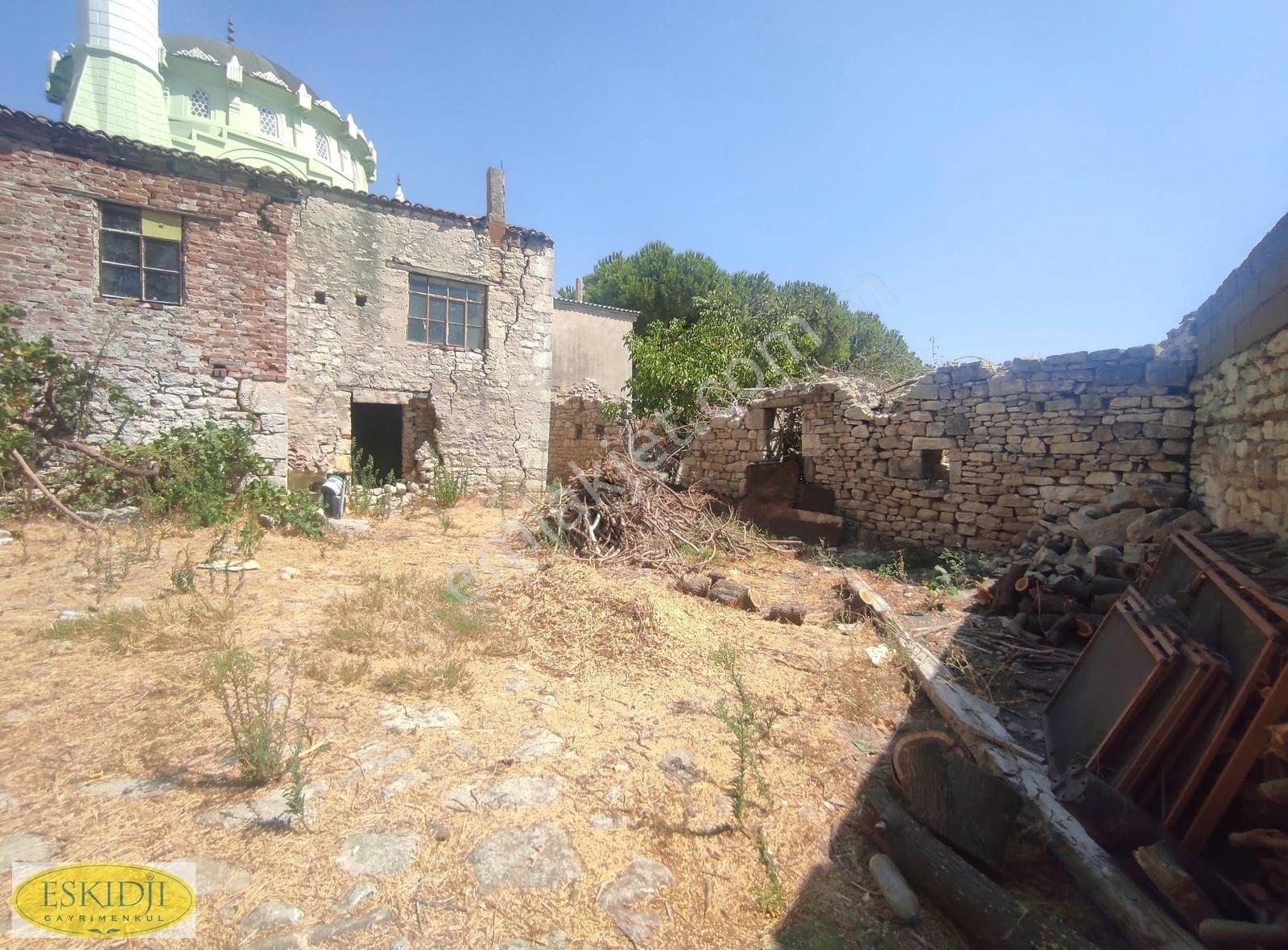 Çanakkale Erenköy Merkezinde Satılık Bahçeli Kagir Taş Ev. - Görsel 20