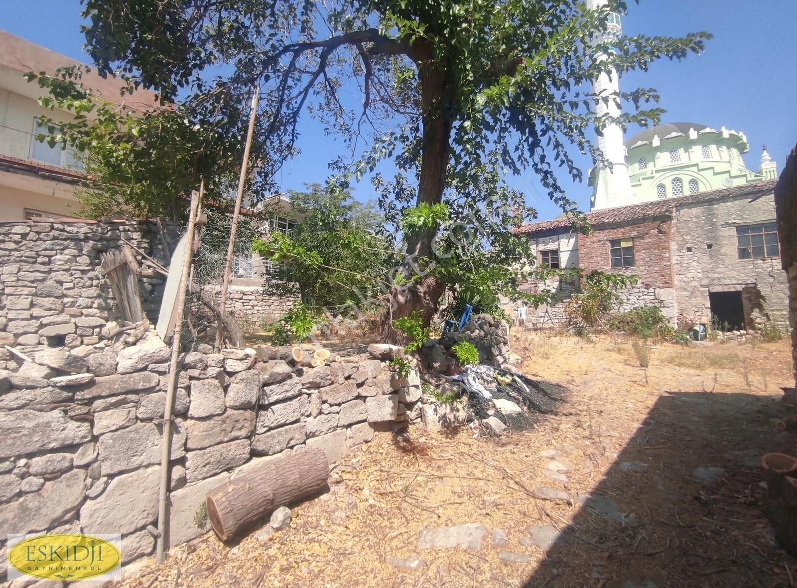 Çanakkale Erenköy Merkezinde Satılık Bahçeli Kagir Taş Ev. - Görsel 26
