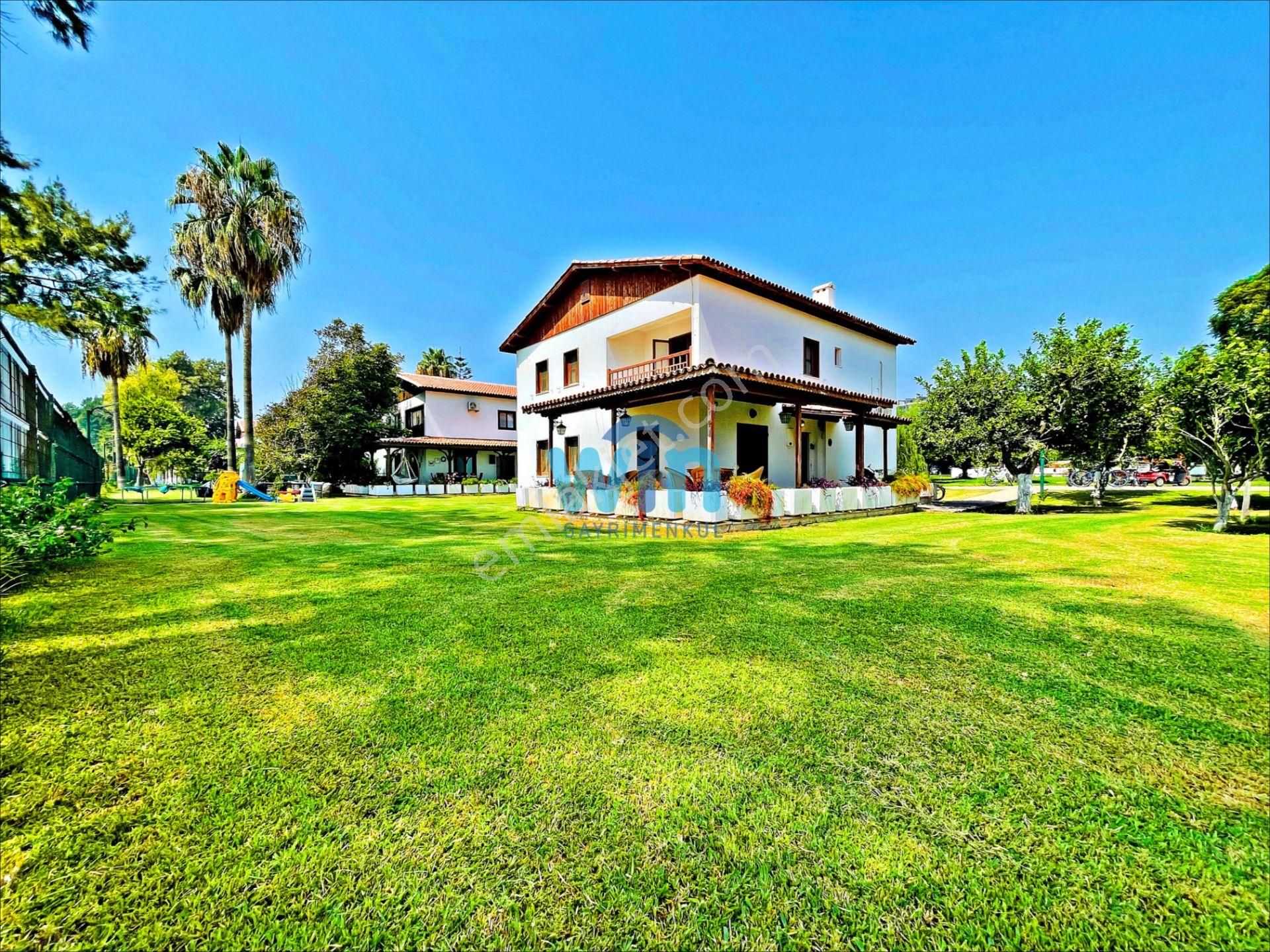 Win'den Gama Konutlarında Denize 1'nci Sırada Satılık 5+1 Villa - Görsel 2