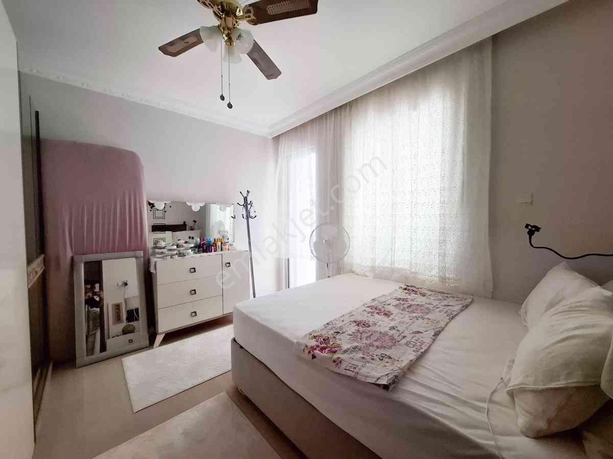 Denıze 1km Uzaklıkta Ara Katta Satılık 2+1 Daire - Görsel 4