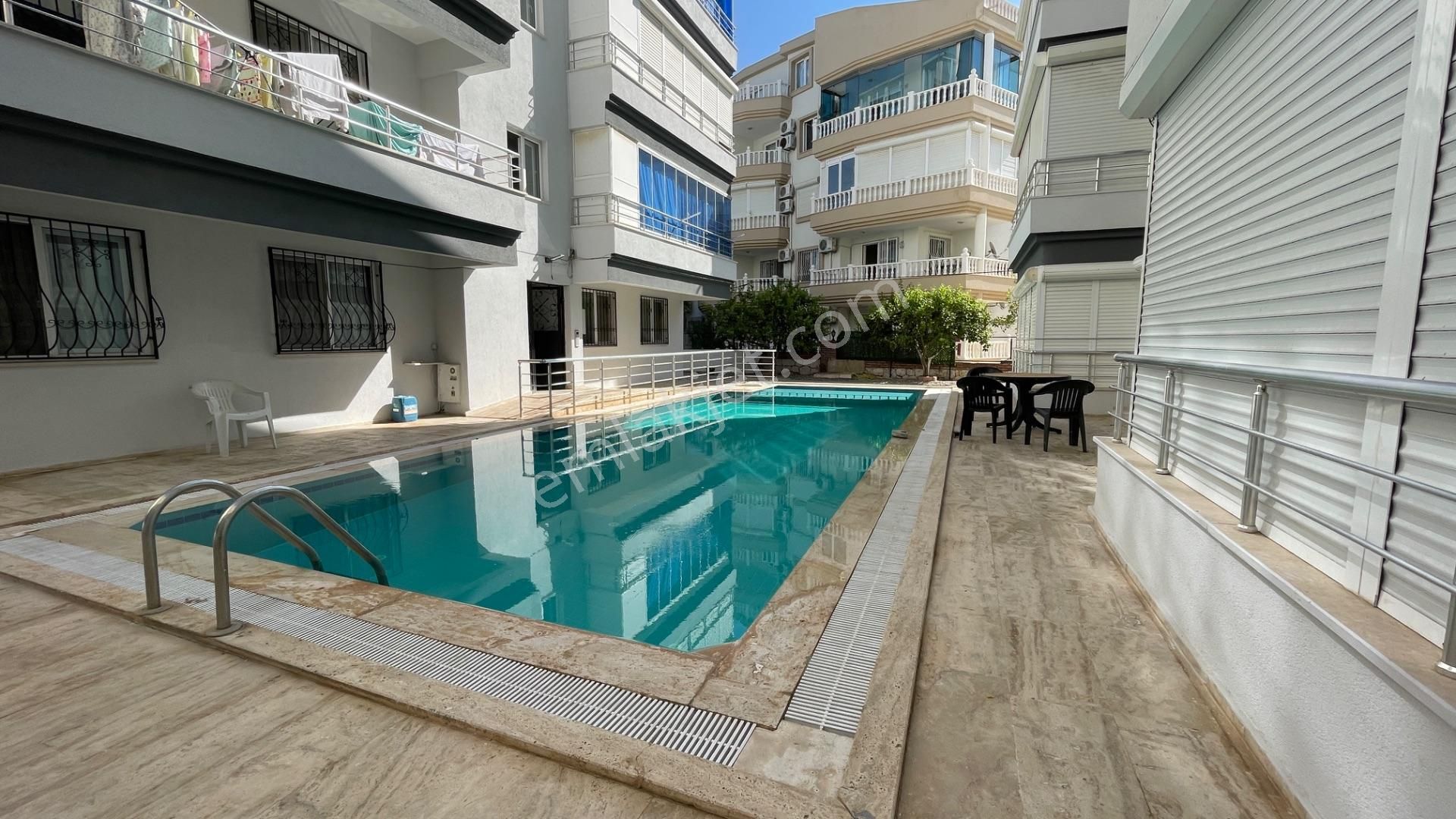 Didim Altınkum Mahallesinde Havuzlu Sitede Satılık Geniş Dubleks - Görsel 7