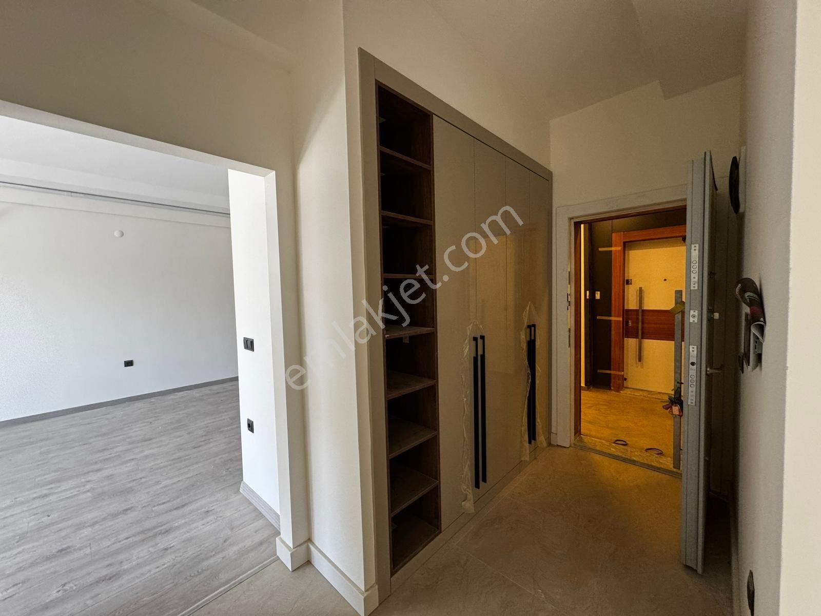 Kuşadası Değirmendere Bölgesi’nde Harika Site İçerisinde Ara Kat 2 + 1 Daire - Görsel 19