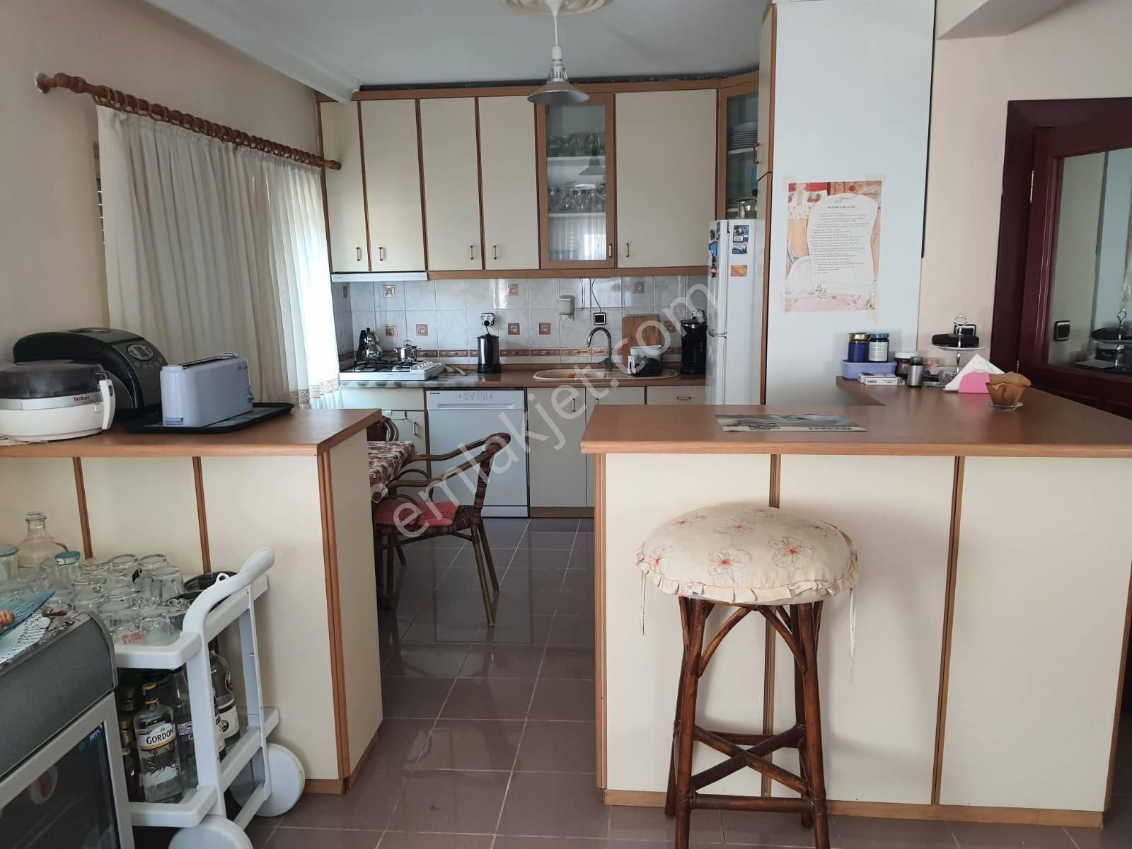 Kemer Çamyuva'da Denize Yakın Lüx Sitede Triplex Villa - Görsel 25