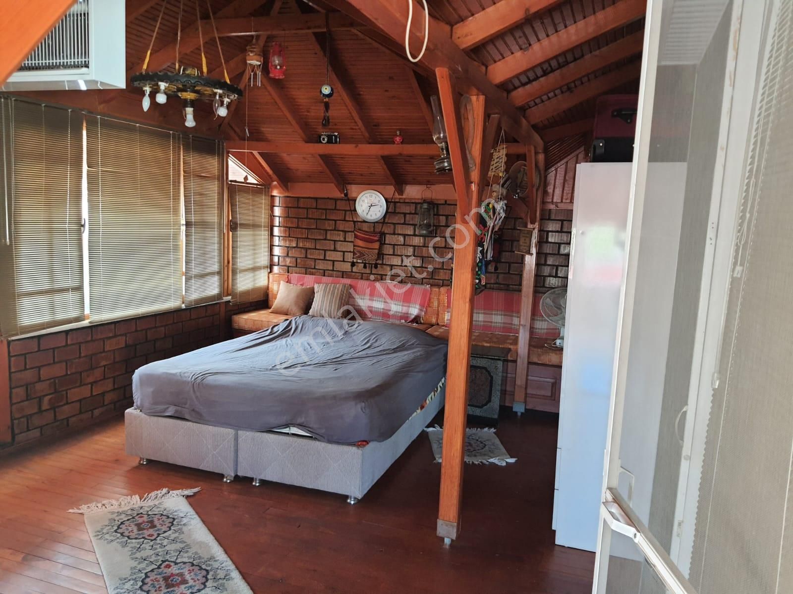 Kemer Çamyuva'da Denize Yakın Lüx Sitede Triplex Villa - Görsel 8