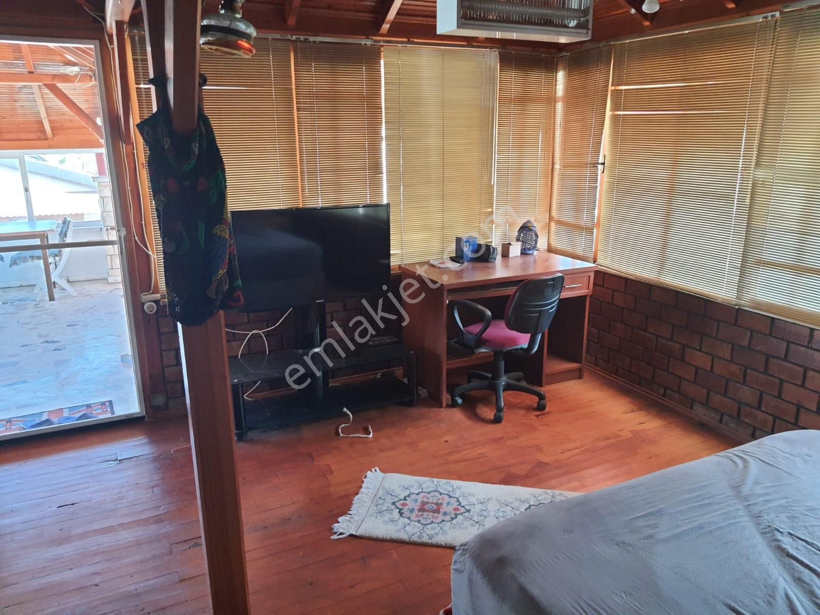 Kemer Çamyuva'da Denize Yakın Lüx Sitede Triplex Villa - Görsel 9