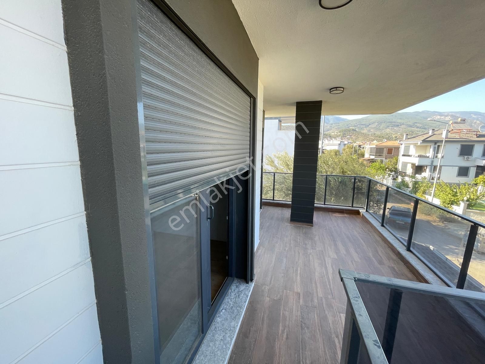 Poyraz Gayrimenkul'den Güre Çamlıbel'de Satılık Sıfır 6+1 Villa - Görsel 22