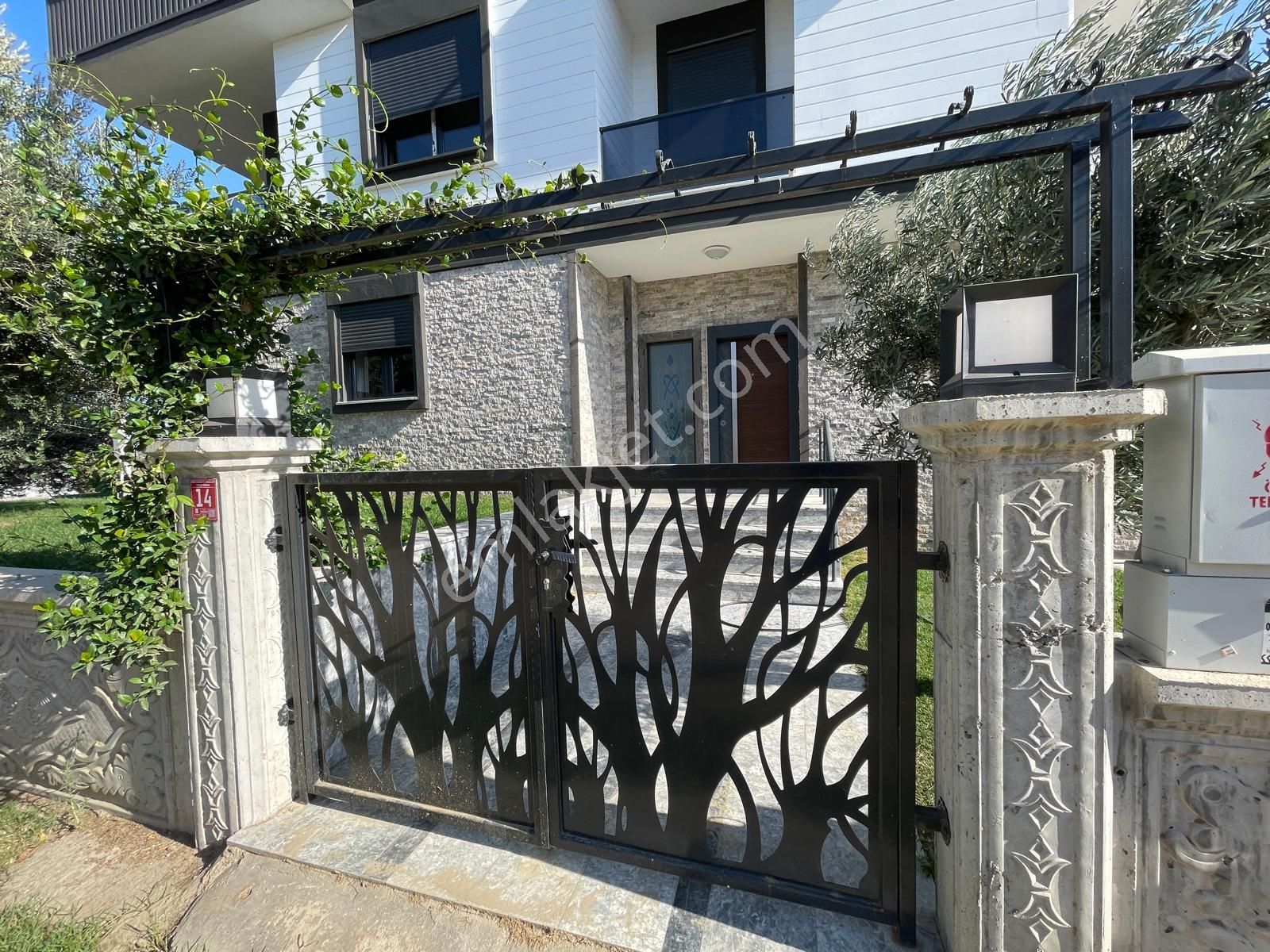 Poyraz Gayrimenkul'den Güre Çamlıbel'de Satılık Sıfır 6+1 Villa - Görsel 37