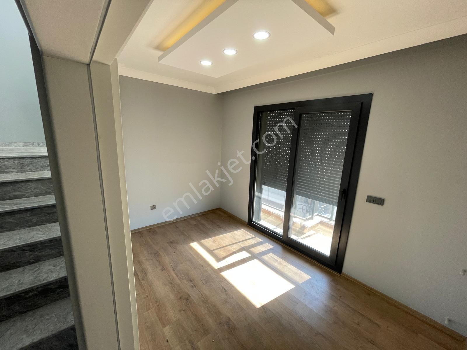 Poyraz Gayrimenkul'den Güre Çamlıbel'de Satılık Sıfır 6+1 Villa - Görsel 19