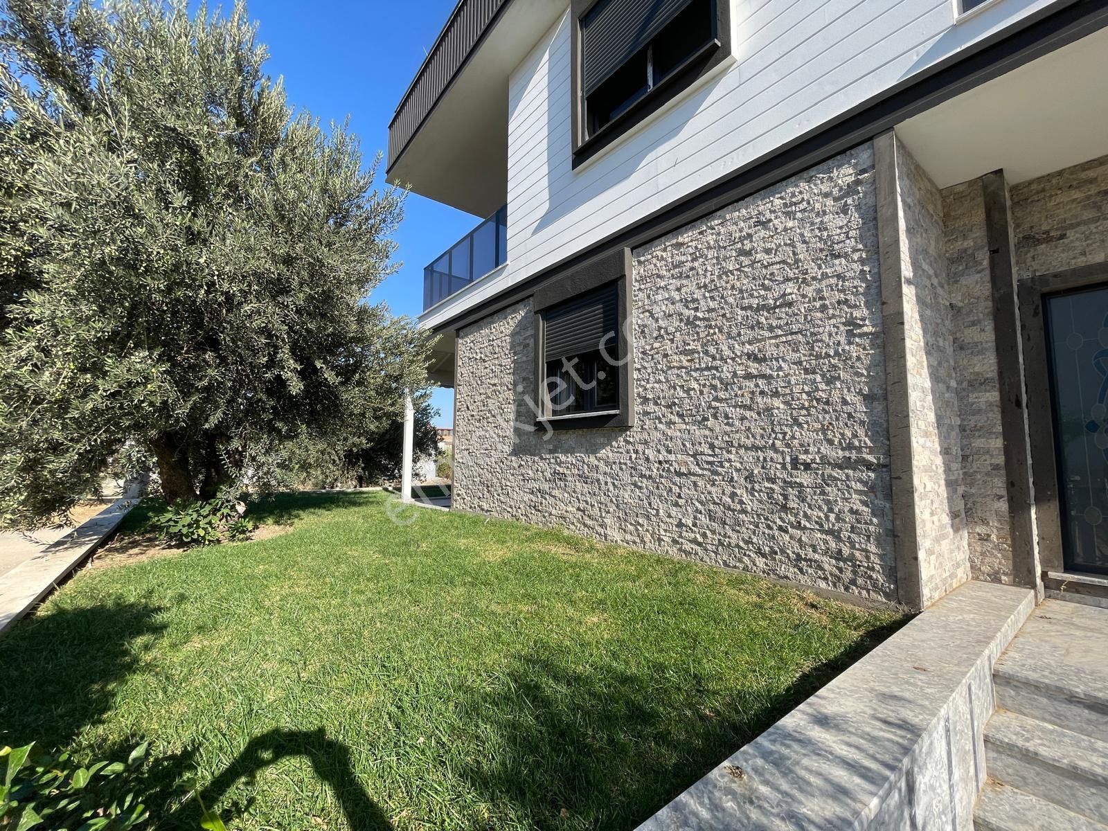 Poyraz Gayrimenkul'den Güre Çamlıbel'de Satılık Sıfır 6+1 Villa - Görsel 2