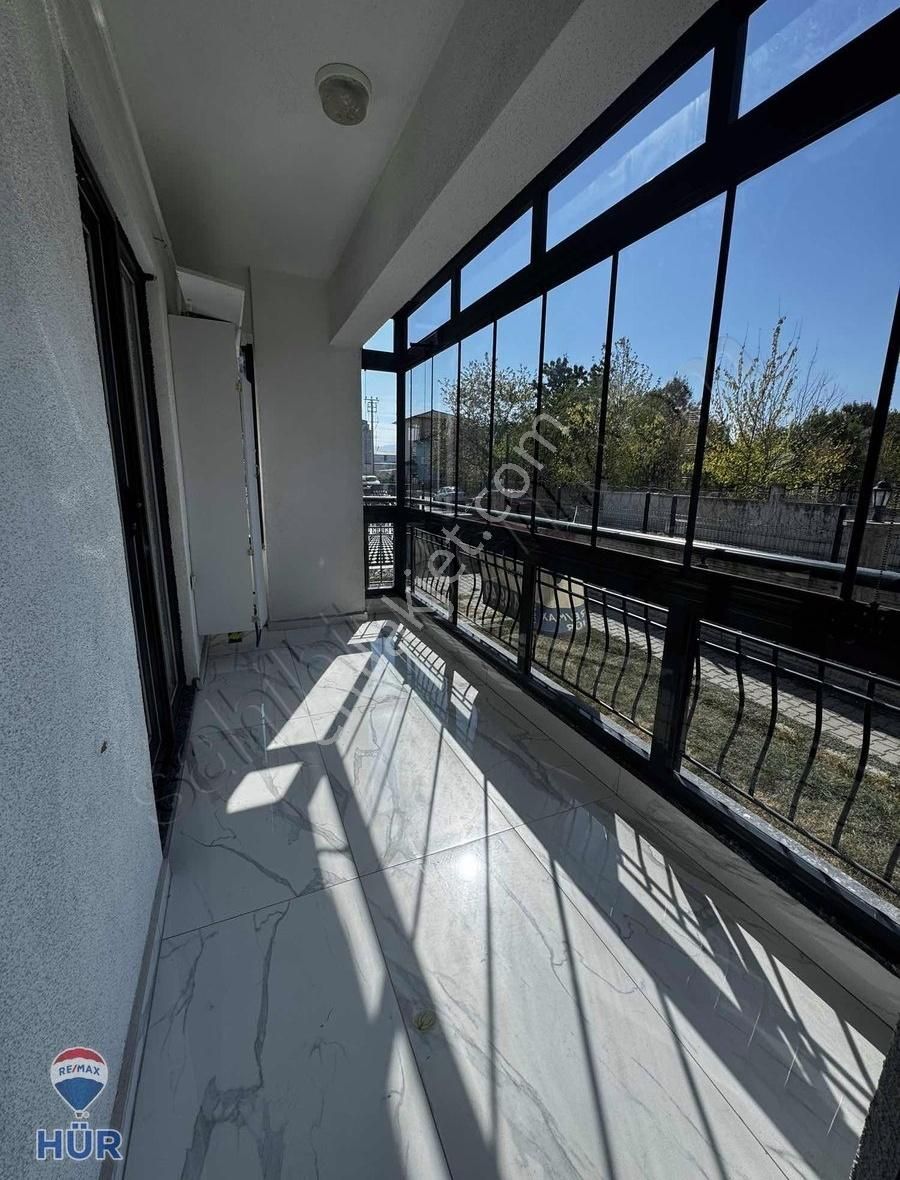 Remax İlke Aydaş'tan Atalay Konaklarında Modern 3+1 Daire - Görsel 2