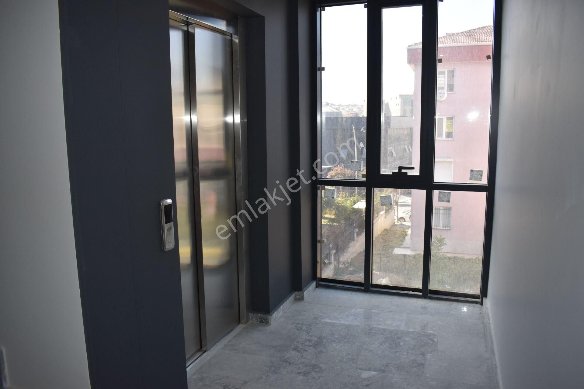 Büyükçekmece Mimarsinan Mah Sıfır Lüx Müstakil Bina 4 Katlı Satılık - Görsel 2