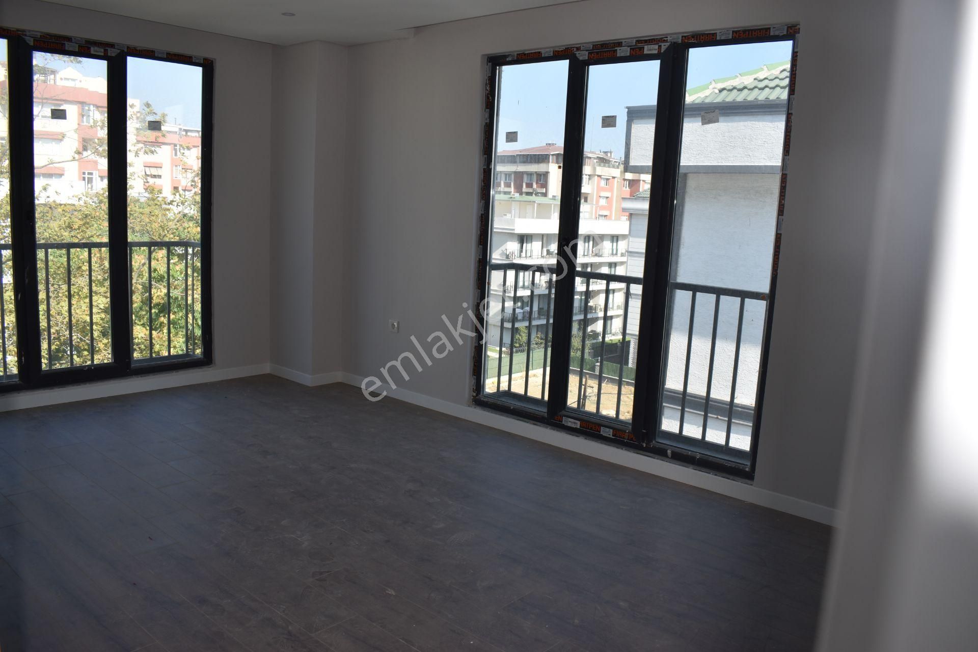 Büyükçekmece Mimarsinan Mah Sıfır Lüx Müstakil Bina 4 Katlı Satılık - Görsel 3