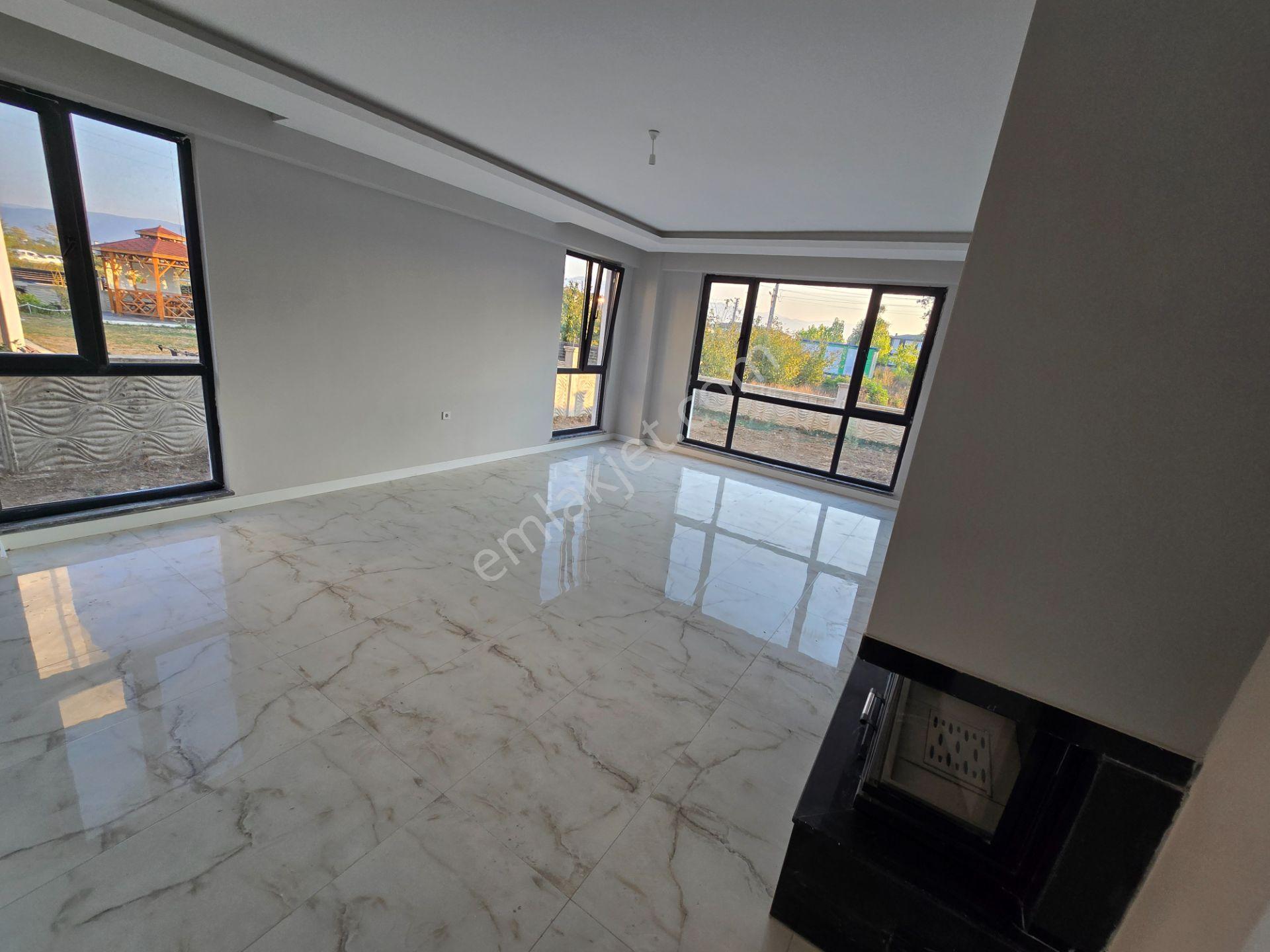 Düzce Yahyalar'da 4+1 Modern Geniş Satılık Villa - Görsel 5