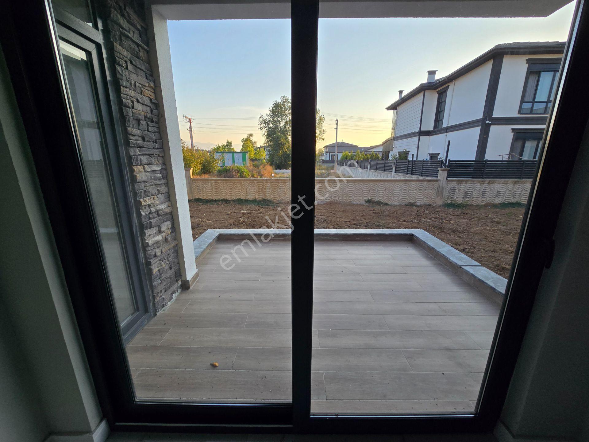 Düzce Yahyalar'da 4+1 Modern Geniş Satılık Villa - Görsel 4