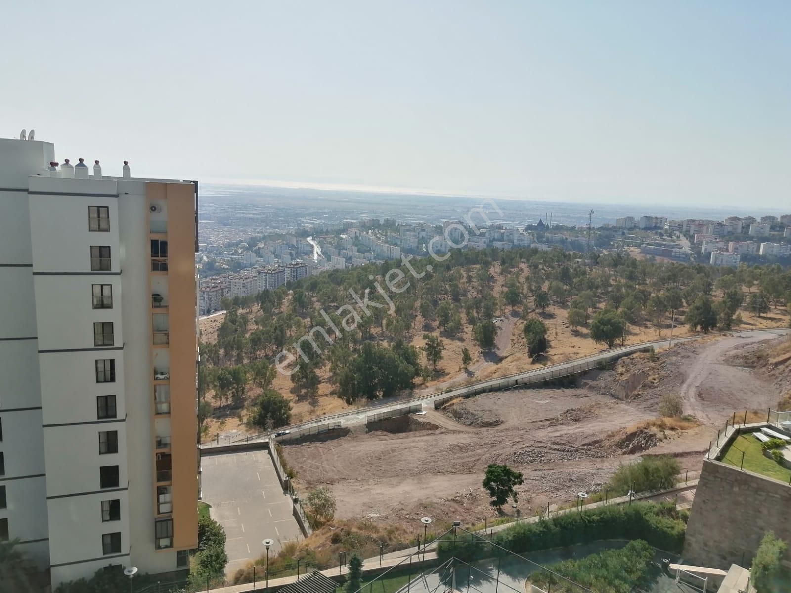 Çiğli Atakent Panorama'da Doğa Manzaralı Satılık 3+1 Daire