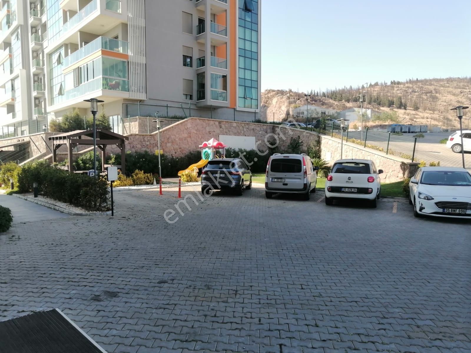 Çiğli Atakent Panorama'da Doğa Manzaralı Satılık 3+1 Daire - Görsel 9