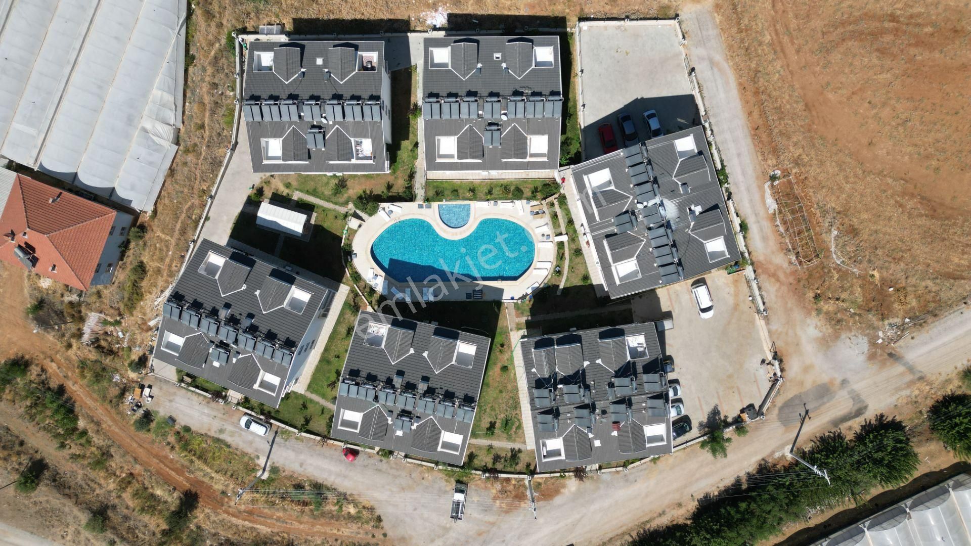 Goldhouse Dan Satılık Daire Karaçulhada Nezih Site İçinde 3+1 - Görsel 29