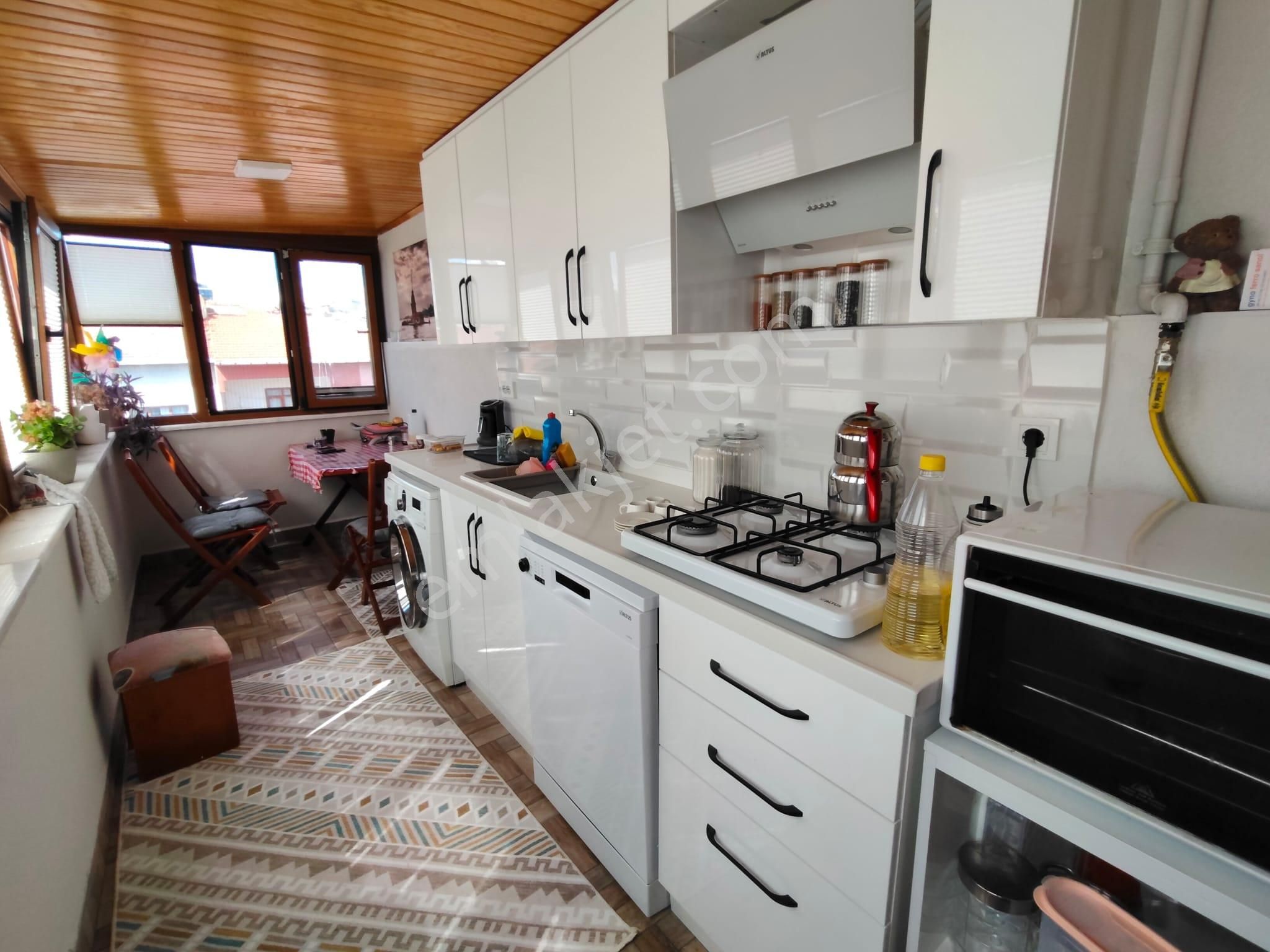 Üsküdar Ünalan Mah. 2+2 Dubleks Daire - Görsel 18