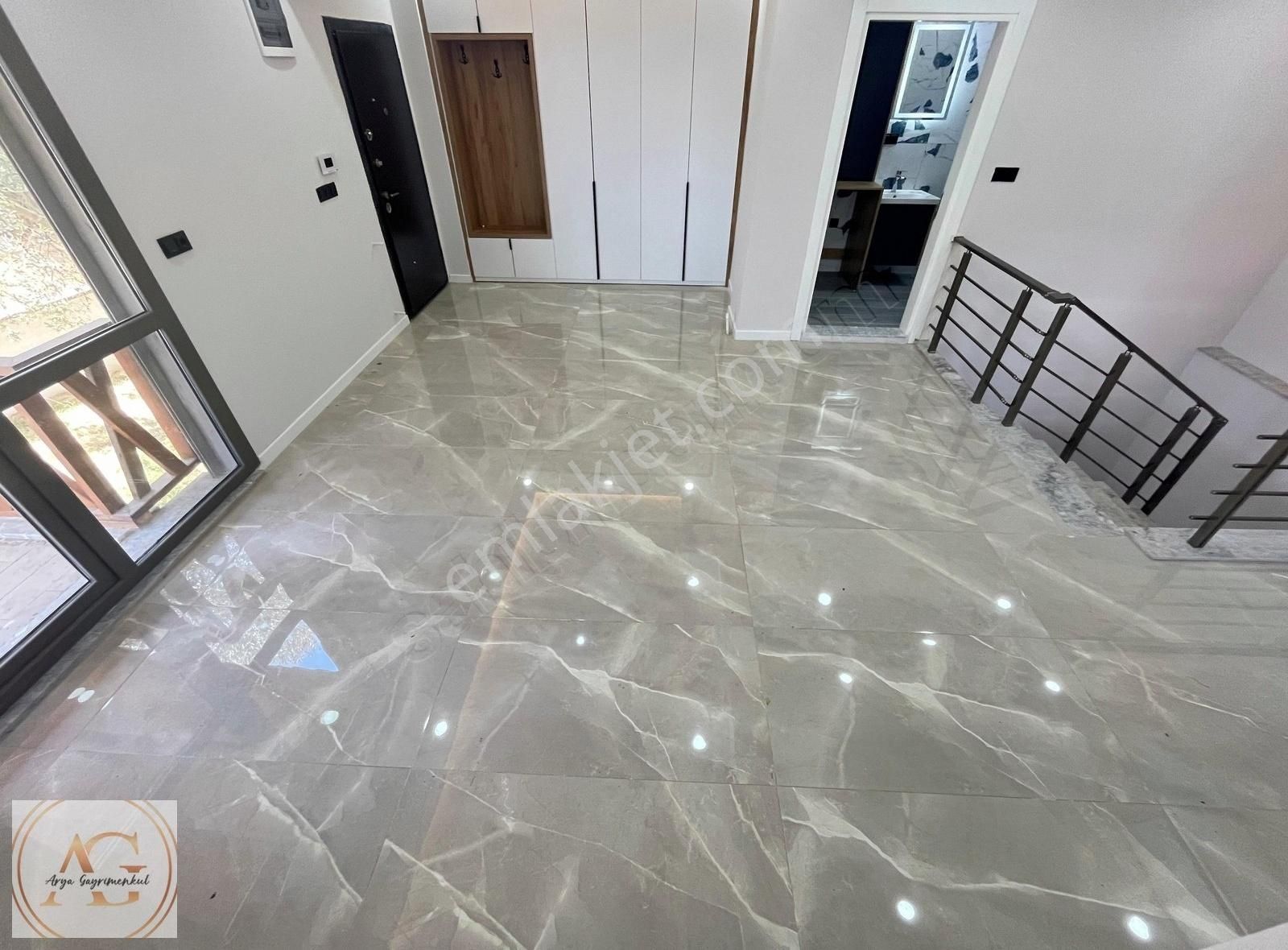 Arya'dan Müstakil Tam Bağımsız Tek Kat 3+1 Bahçeli Villa - Görsel 6