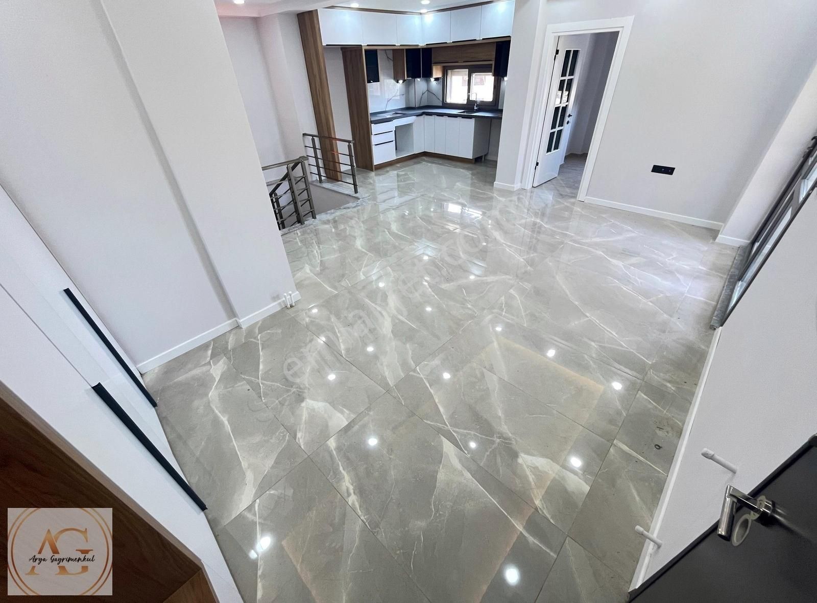 Arya'dan Müstakil Tam Bağımsız Tek Kat 3+1 Bahçeli Villa - Görsel 5